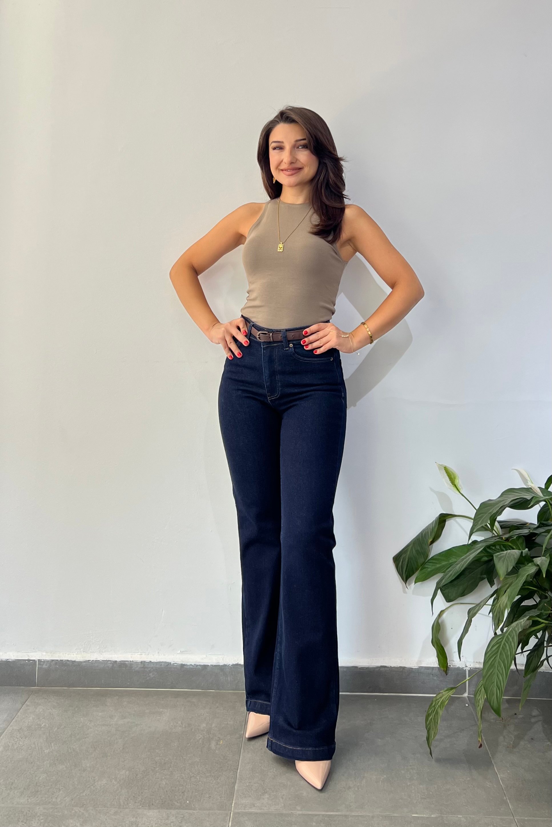 Relaks Fit Dikiş Detaylı Kot Pantolon