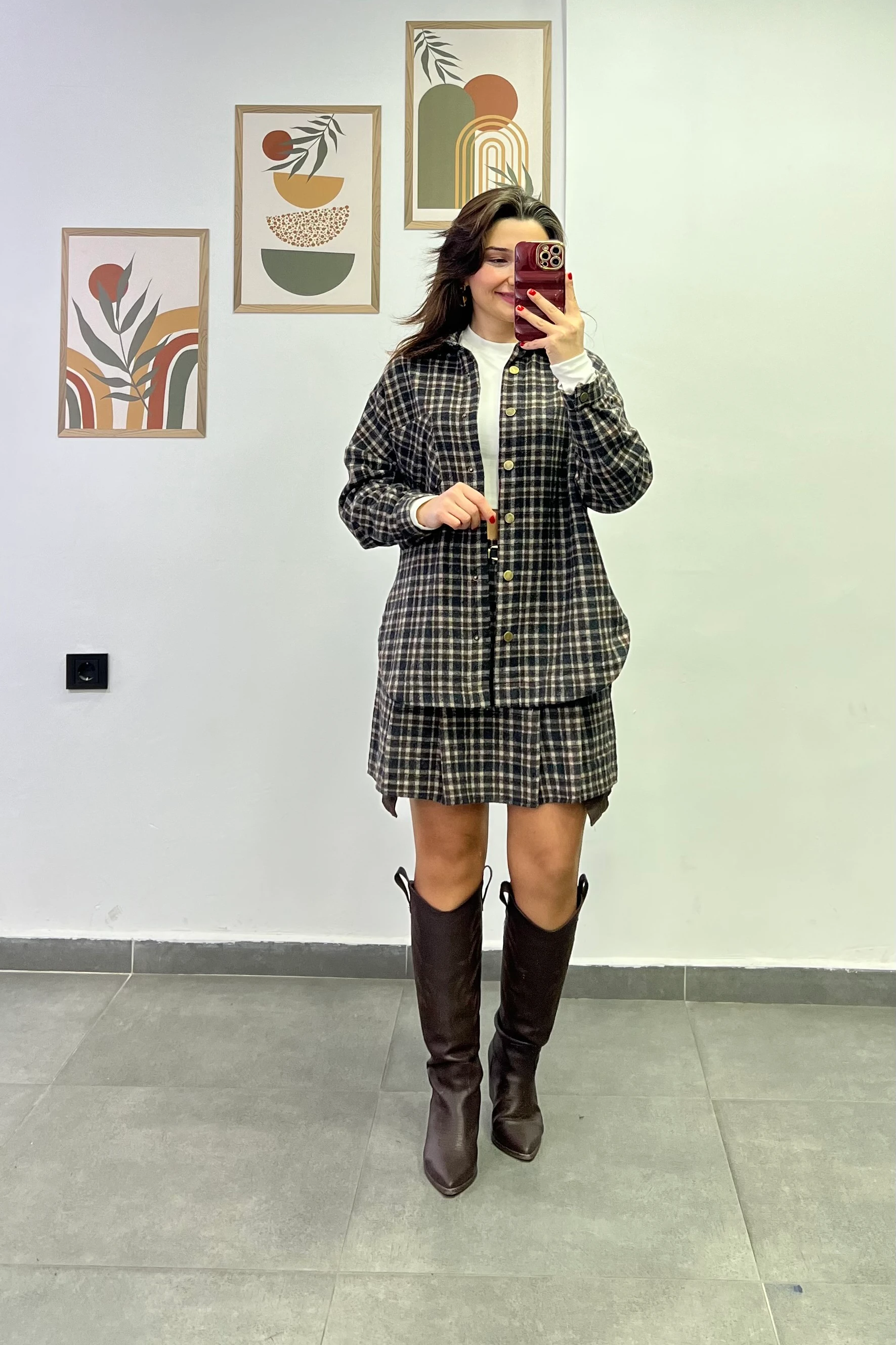 İçi Şortlu Cepli ve Önü Pile Detaylı Oduncu Kumaş Etek - KAHVERENGİ