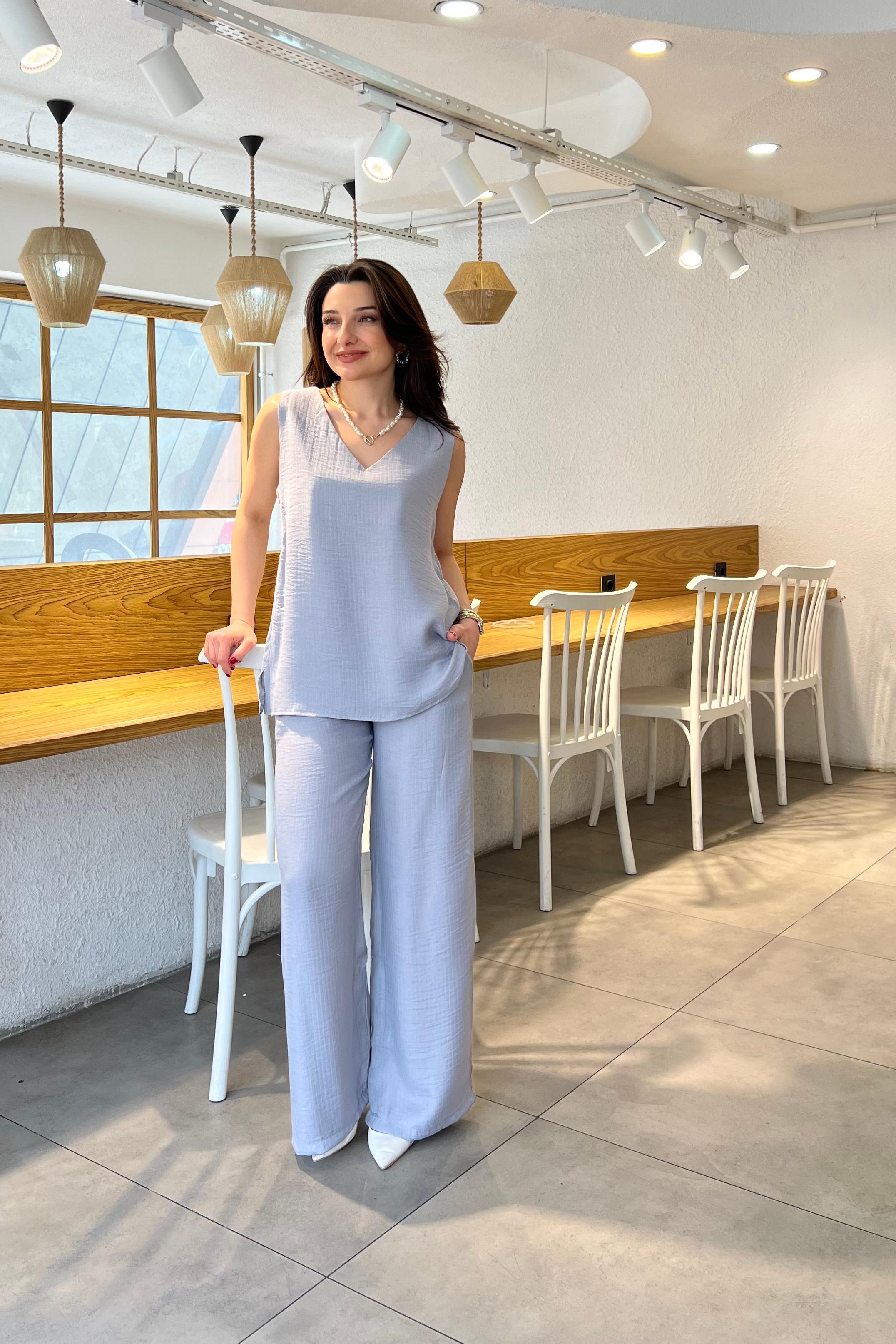 V Yaka Beli Lastikli Bol Paça İkili Takım