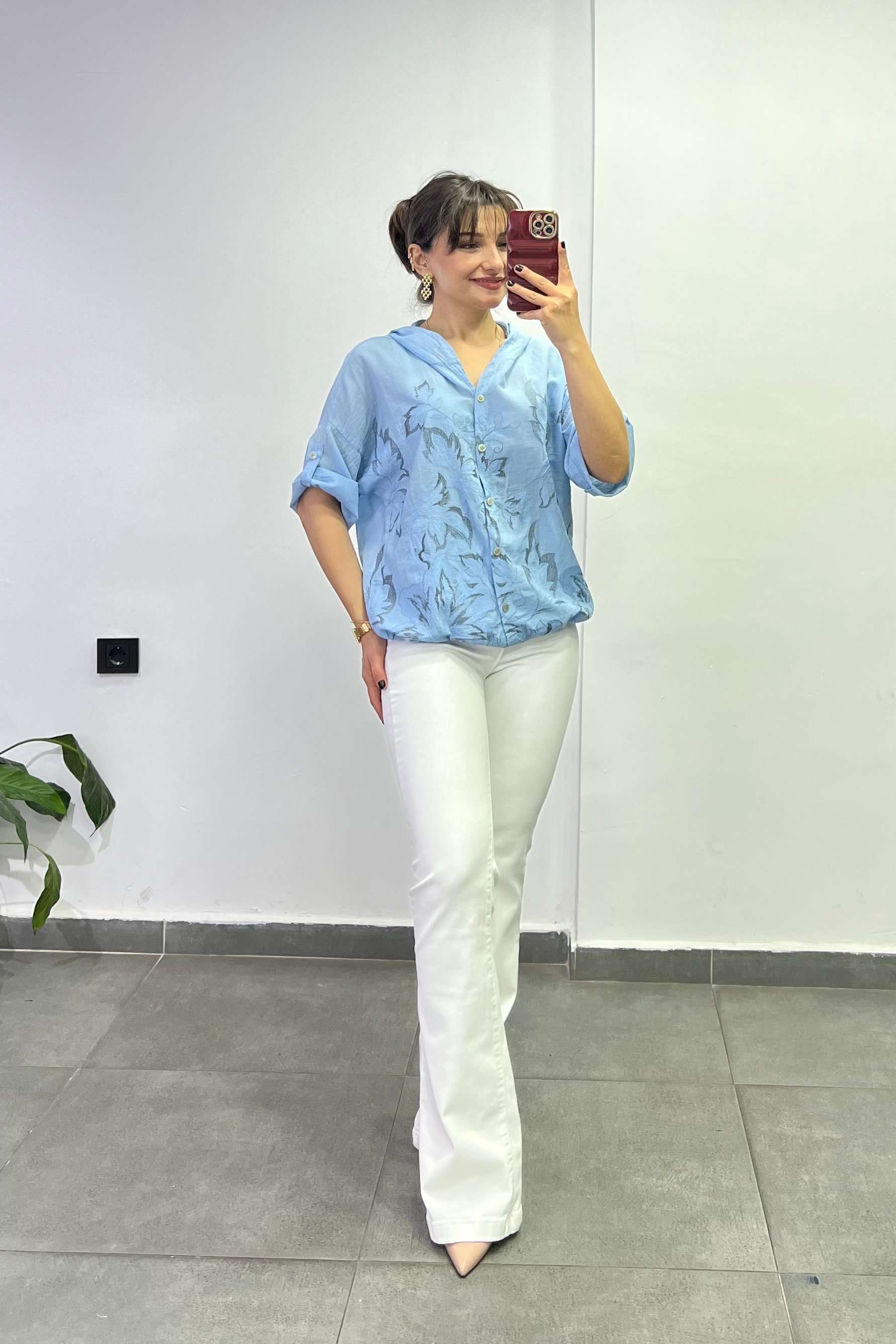 Önü Nakışlı Beli Bağlamalı Kapüşon Detaylı İthal Bluz