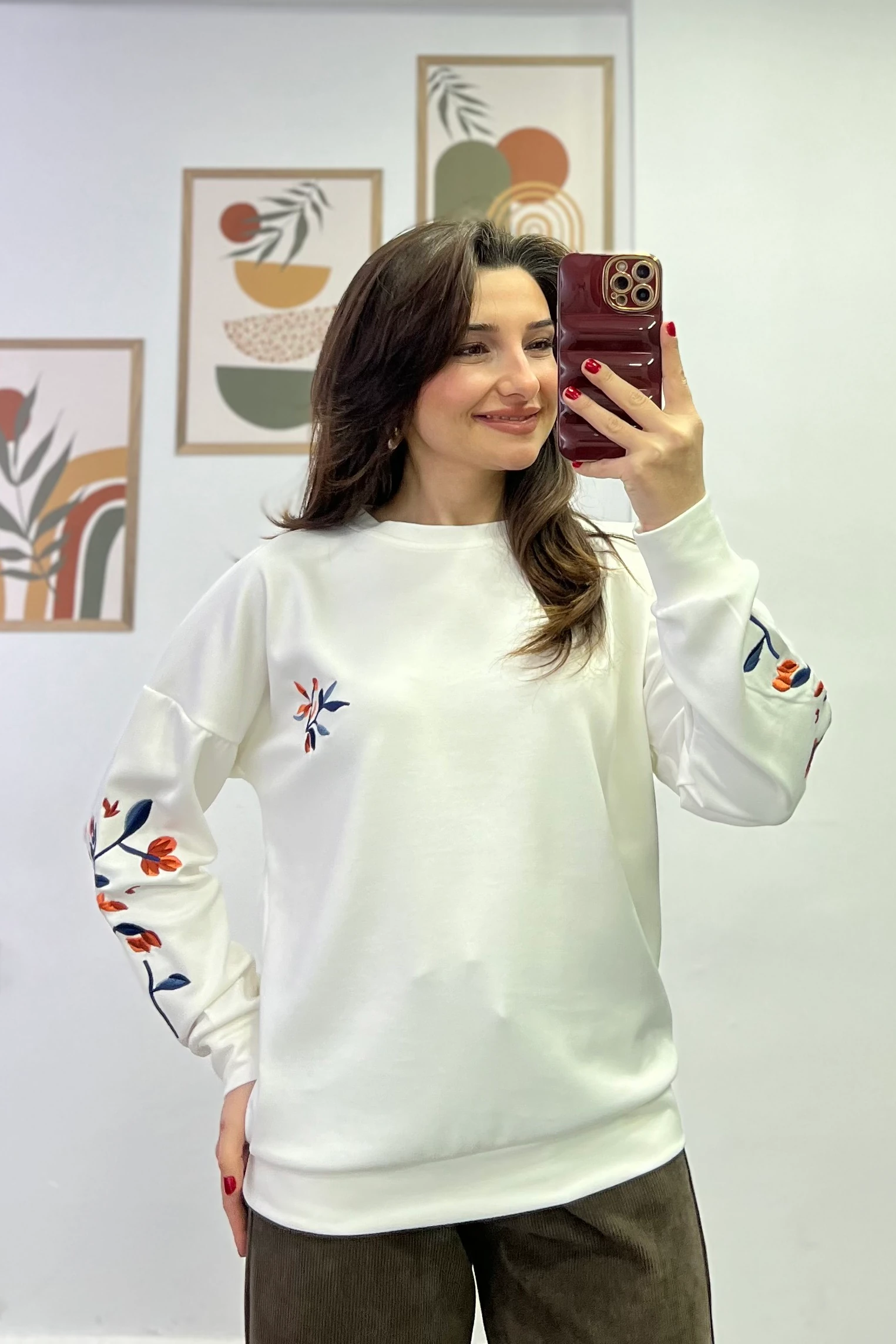 Kolları Ve Göğüsü Nakış Detaylı Sweatshirt - EKRU