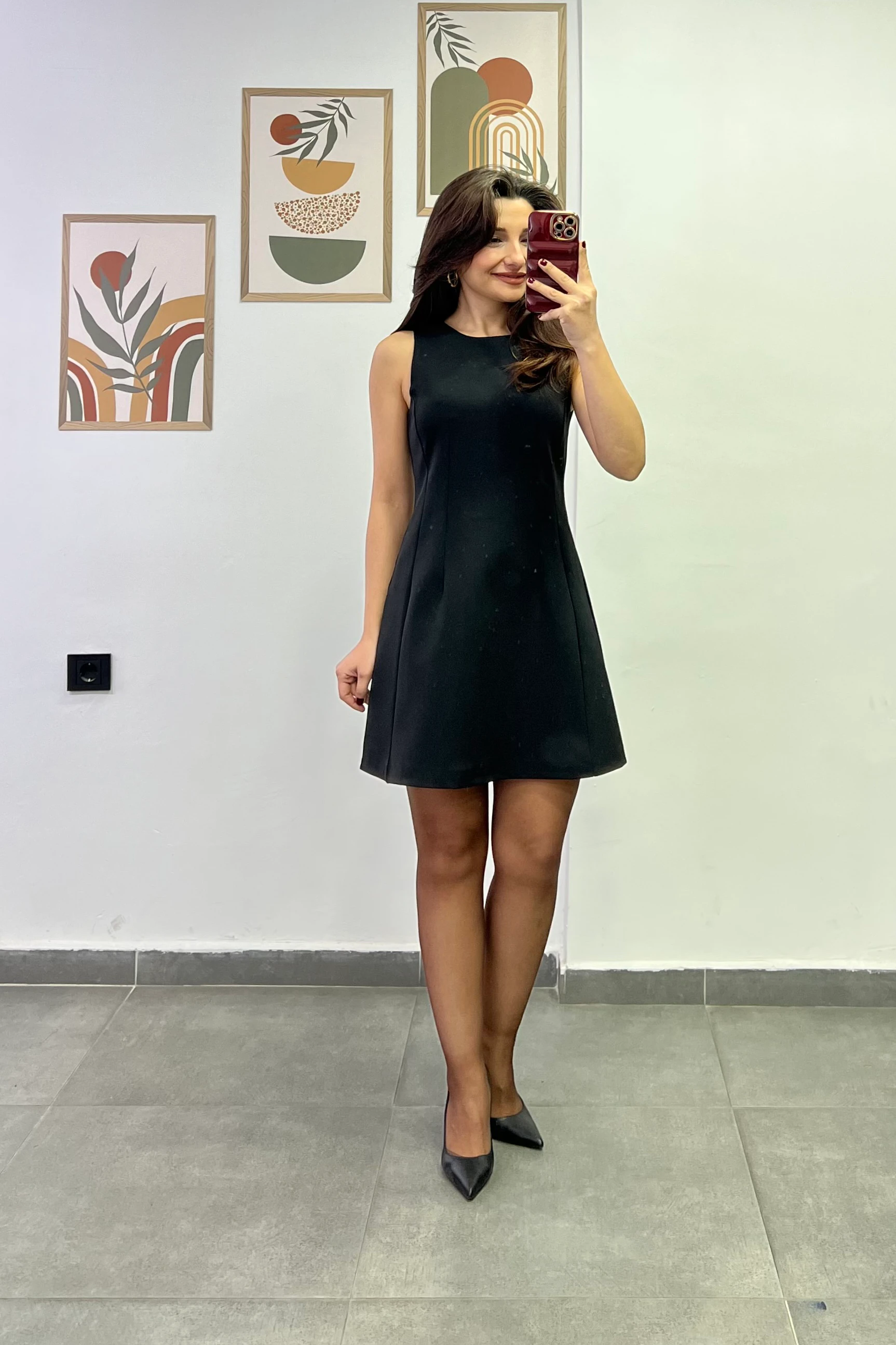 Arkası Fermuarlı Belden Oturtmalı Pens Detaylı Elbise