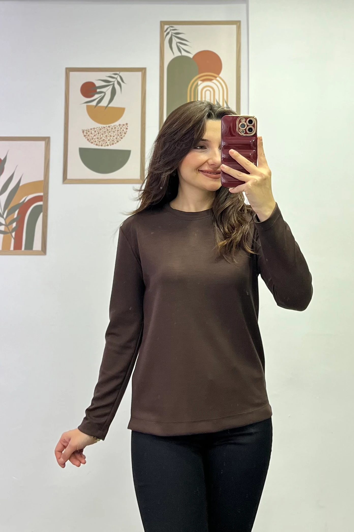 Modal Kumaş Bisiklet Yaka İki Yanı Küçük Yırtmaç Detaylı Basic Bluz