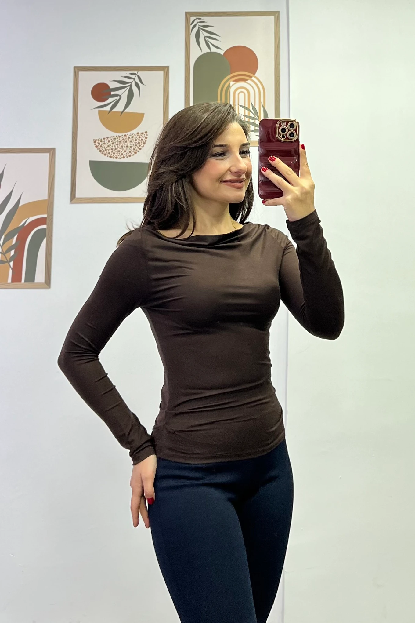 Kayık Yaka Yanları Drapeli Uzun Kollu Bluz - KAHVERENGİ