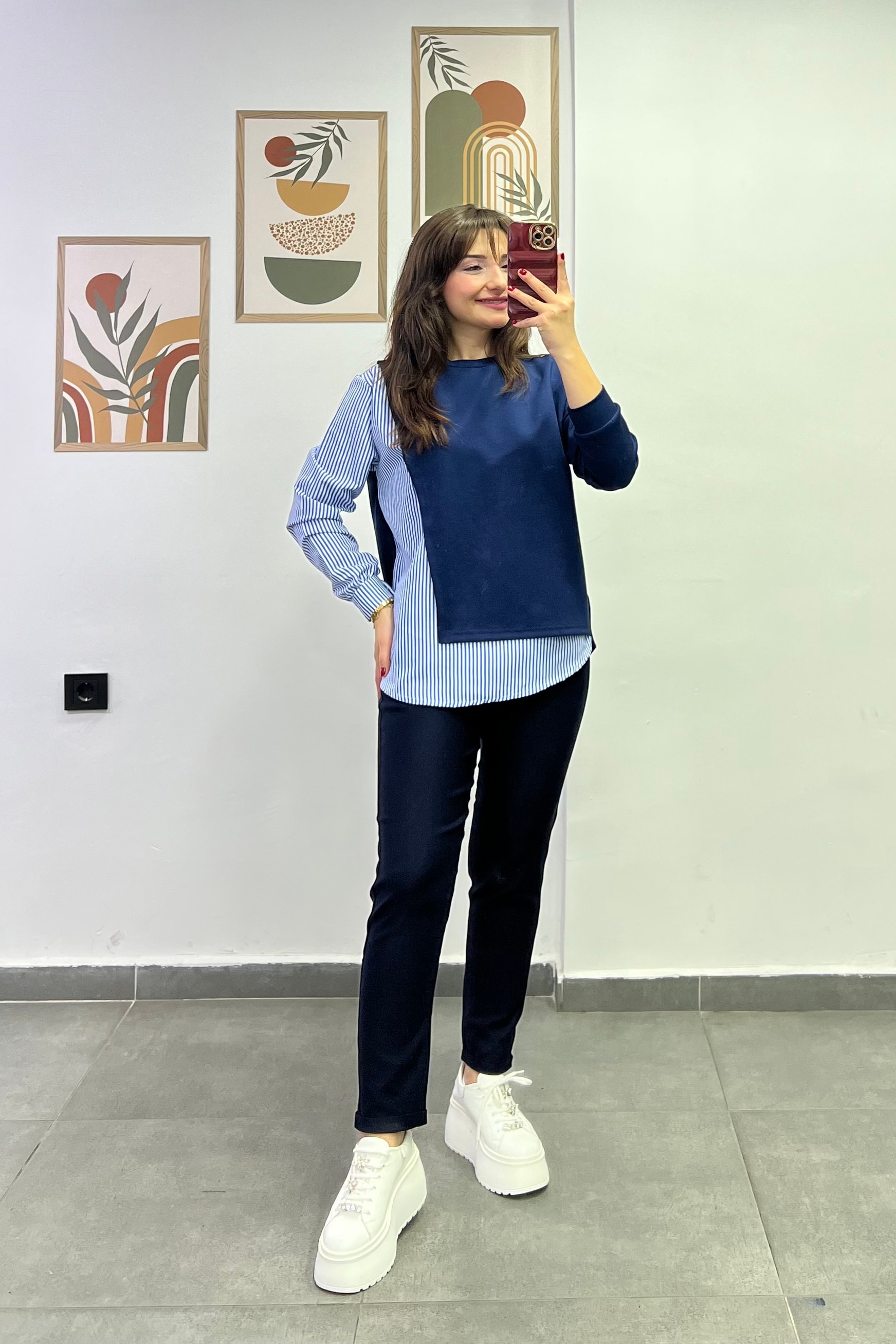 Omzu Gold Düğmeli Önü Kapaklı Tek Tarafı Gömlek Detaylı Sweatshırt