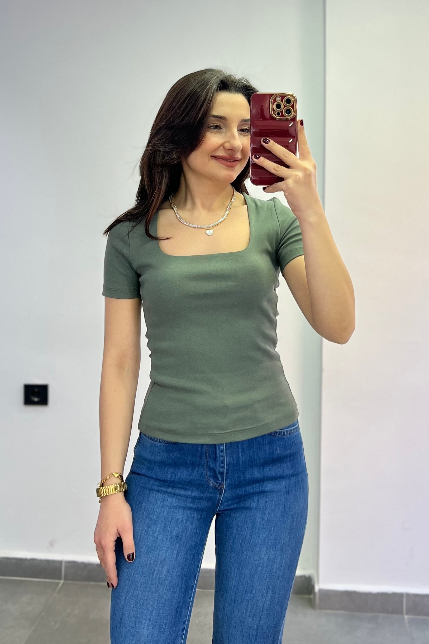 Kare Yaka Kısa Kol Pamuklu Kumaş Body