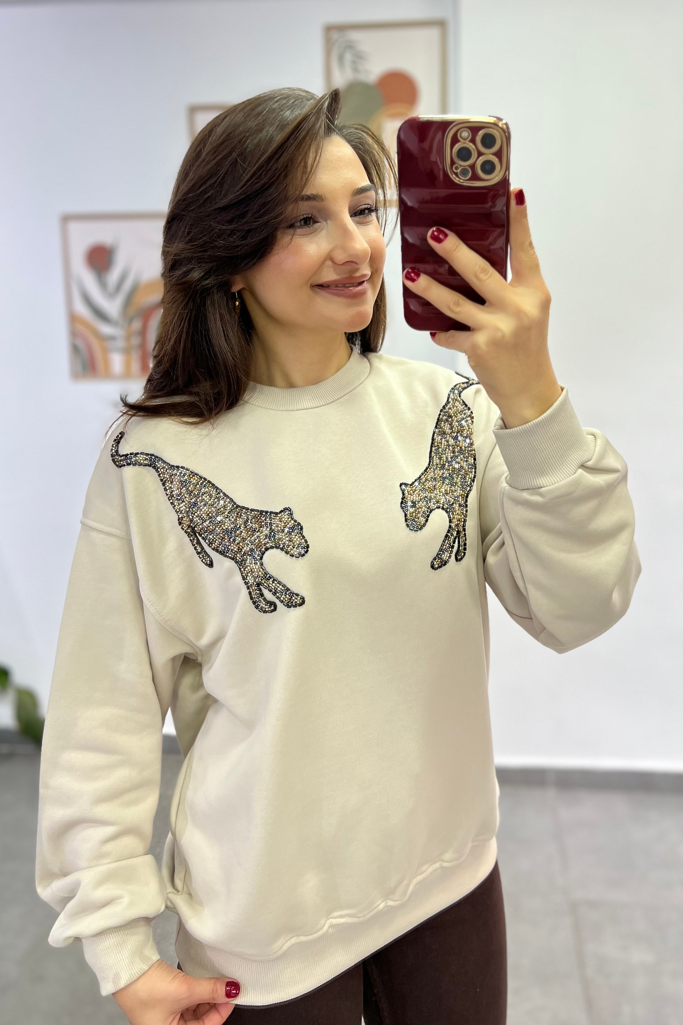 İki  Ön Göğüs Kısmı Leopar Boncuk İşlemeli Sweatshırt