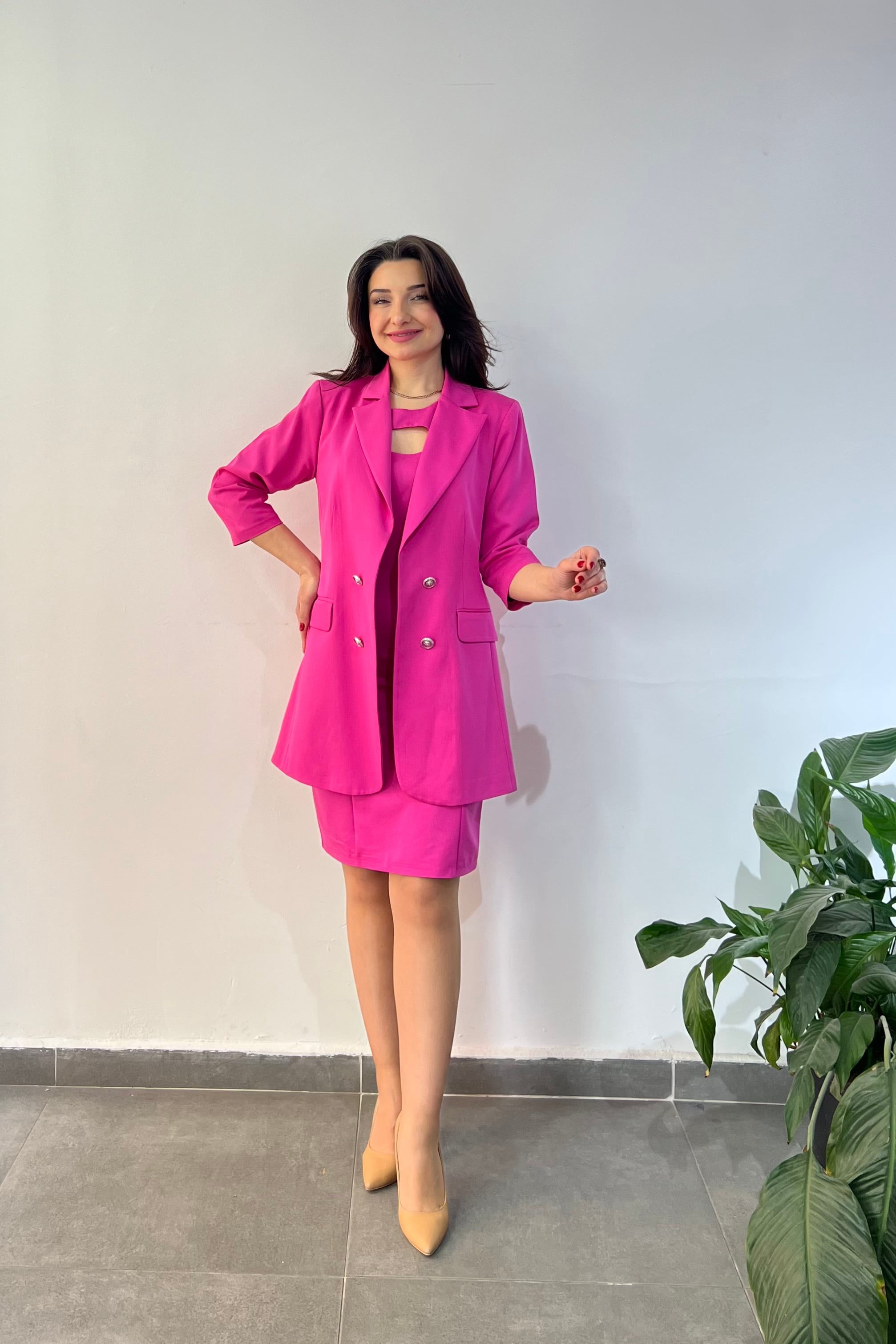 Elbisesi Göğüs Dekolteli Üzeri Ceketli İkili Takım  - PEMBE