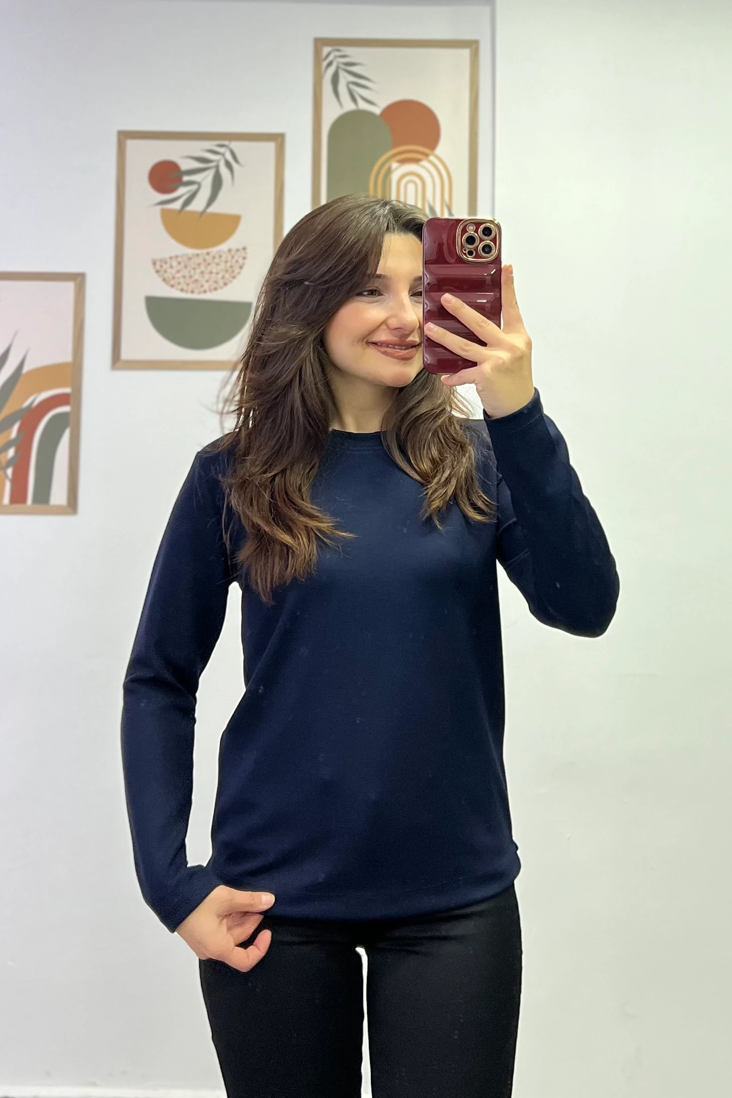 Modal Kumaş Bisiklet Yaka İki Yanı Küçük Yırtmaç Detaylı Basic Bluz - LACIVERT