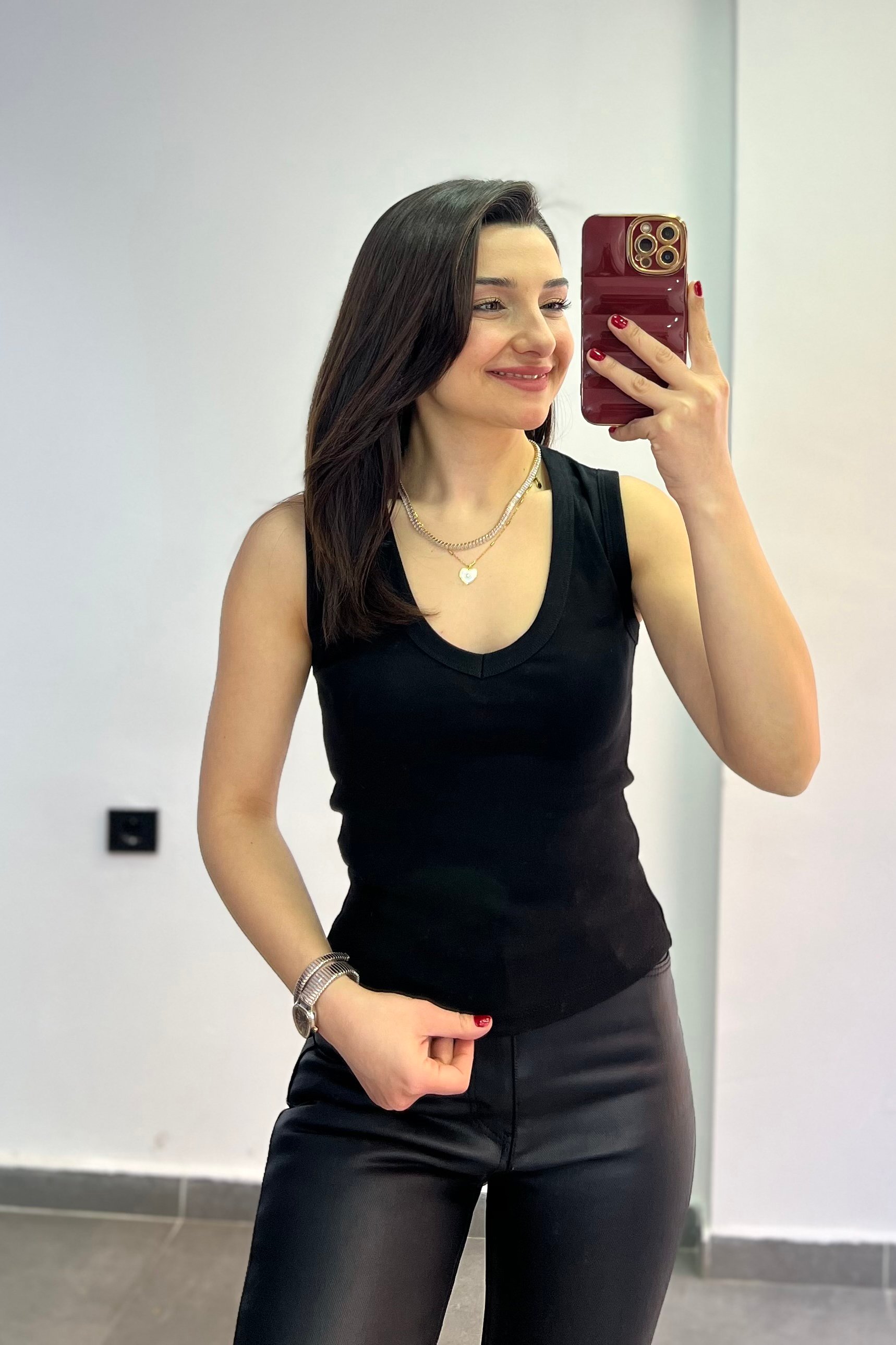 V Yaka  Sıfır Kol Atlet