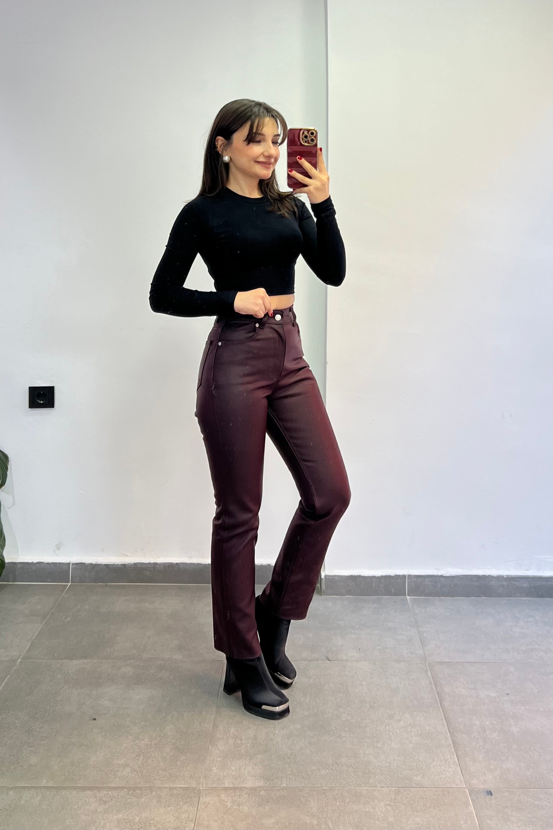 Kesik Paça Mom fit Mumlama Jean Pantolon - BORD