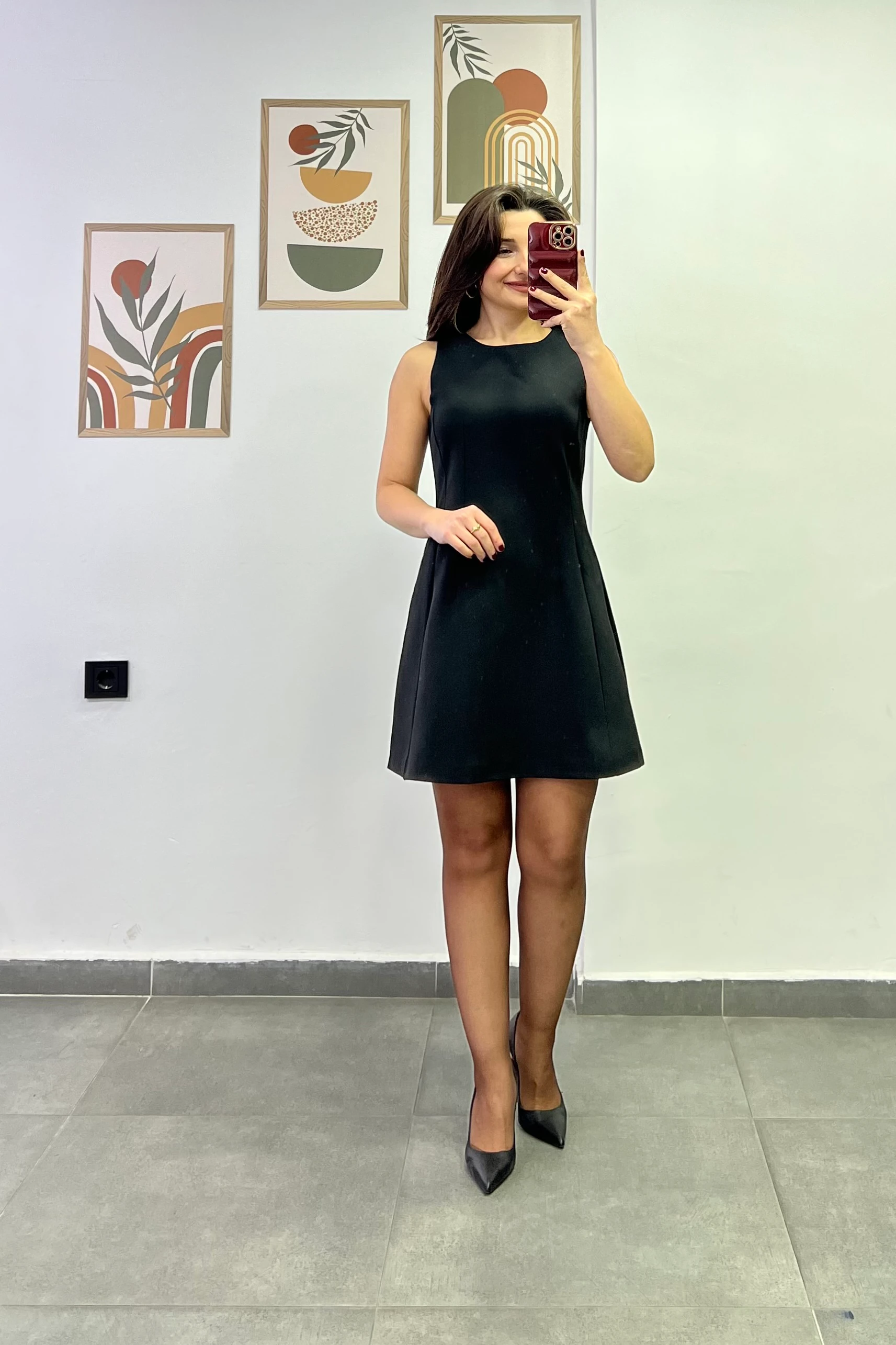 Arkası Fermuarlı Belden Oturtmalı Pens Detaylı Elbise