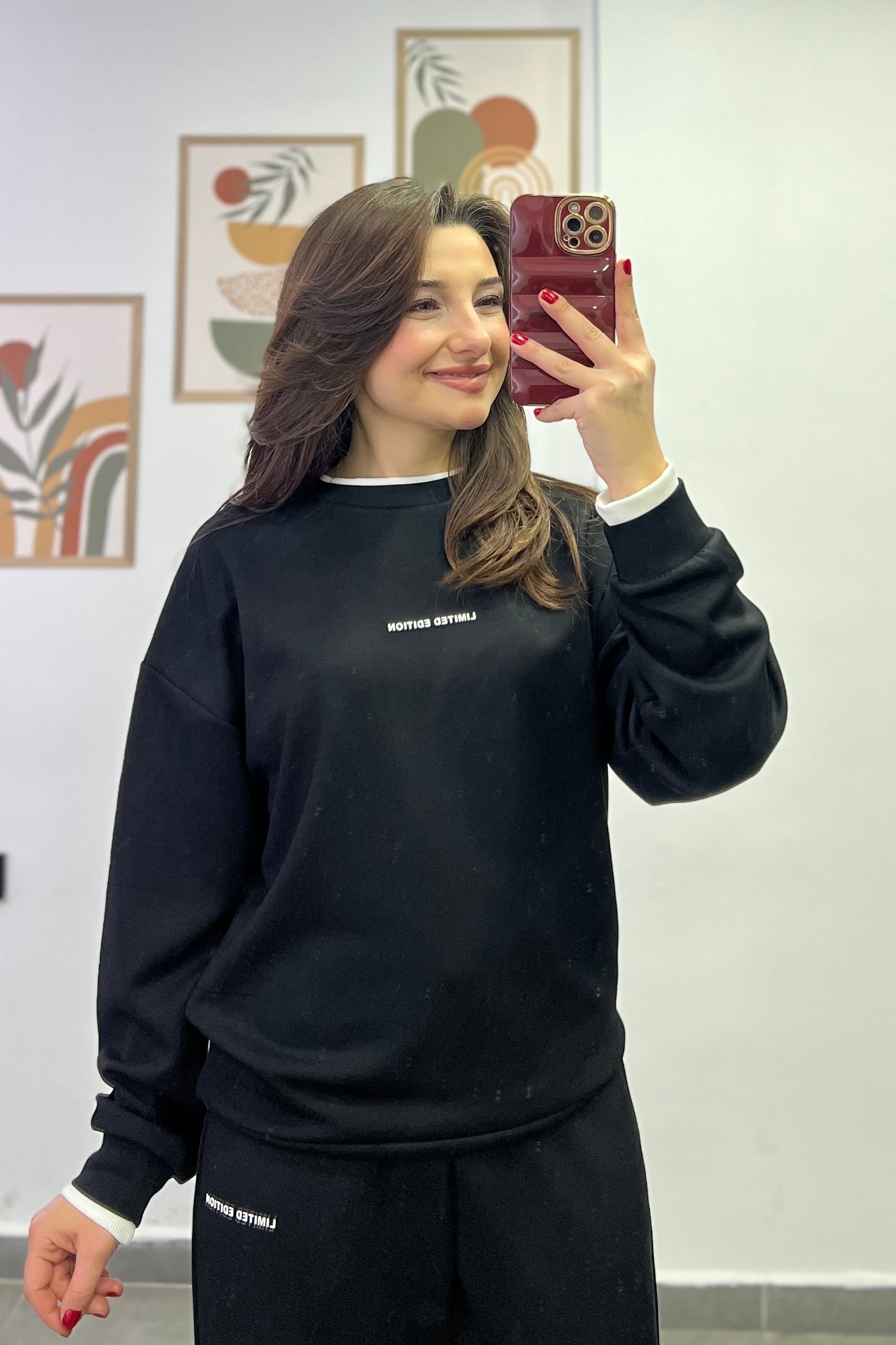 Kol Manşetler,Yakası Ve Pantolon Beli Beyaz Lastik Detaylı Yazı Baskılı Eşofman Takımı