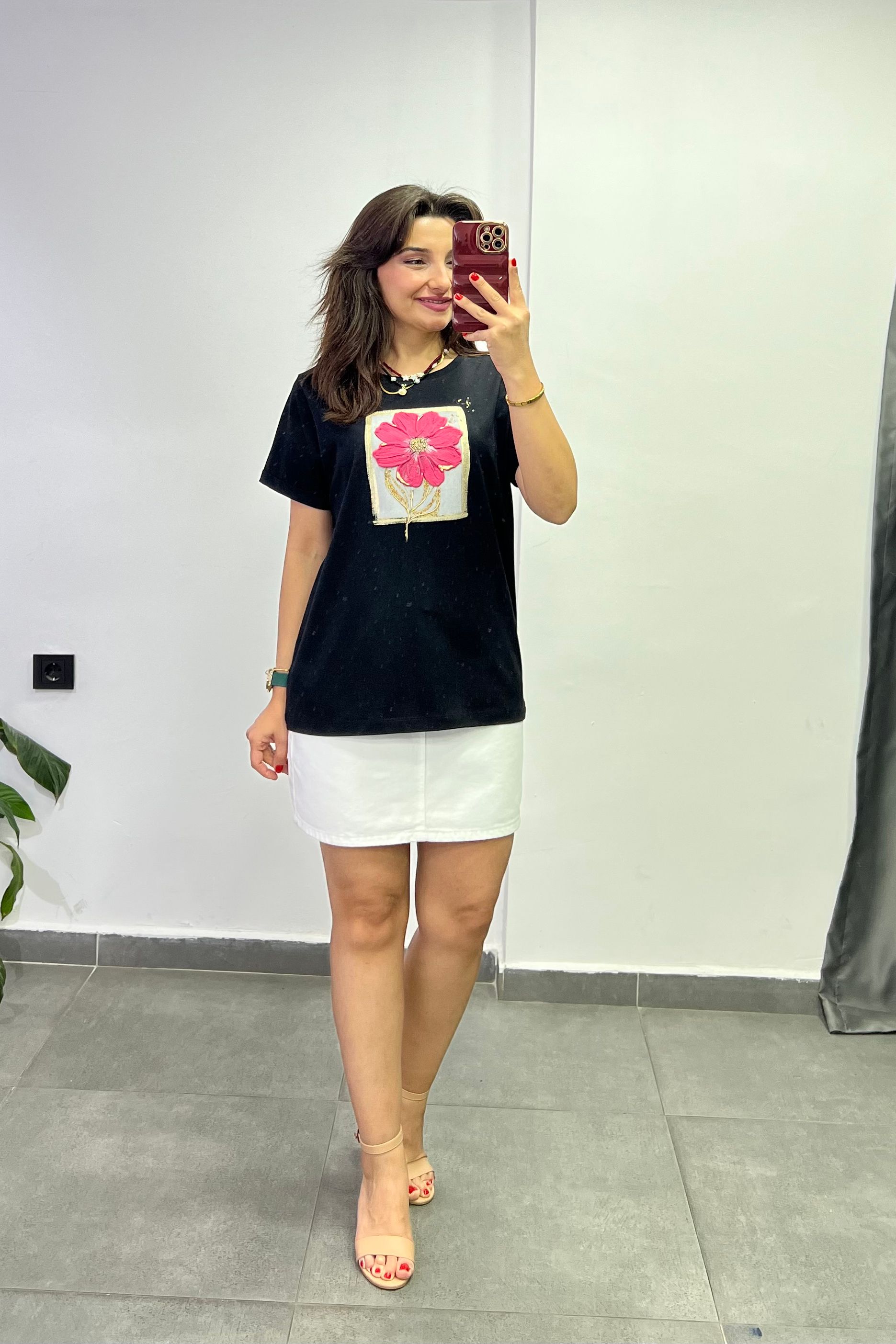 Duble Kol Pembe Kabartmalı Çiçek Detaylı Tshırt