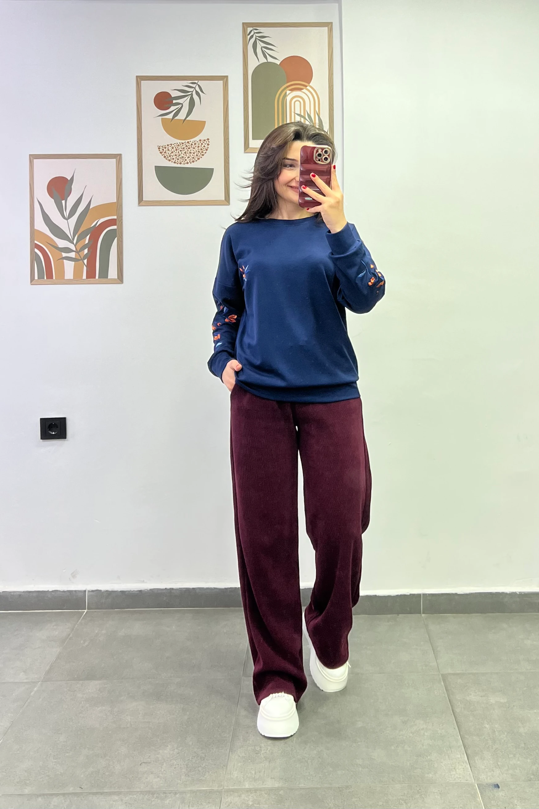 Kolları Ve Göğüsü Nakış Detaylı Sweatshirt - LACIVERT