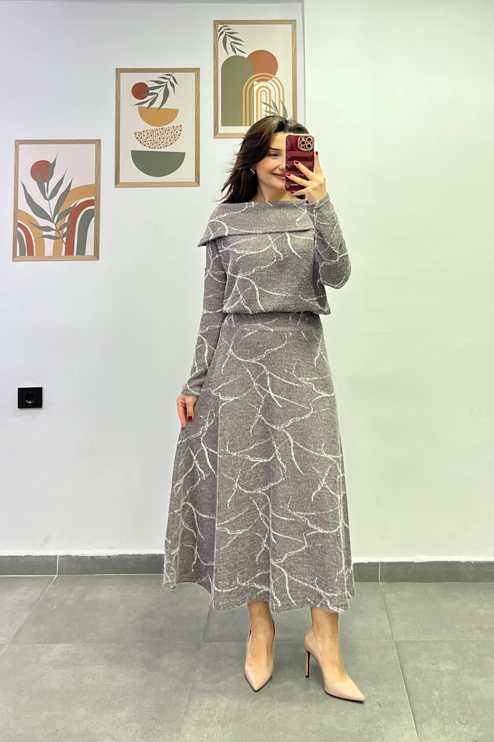 Yumoş Triko Madonna Yaka Etekli Takım - KAHVERENGİ