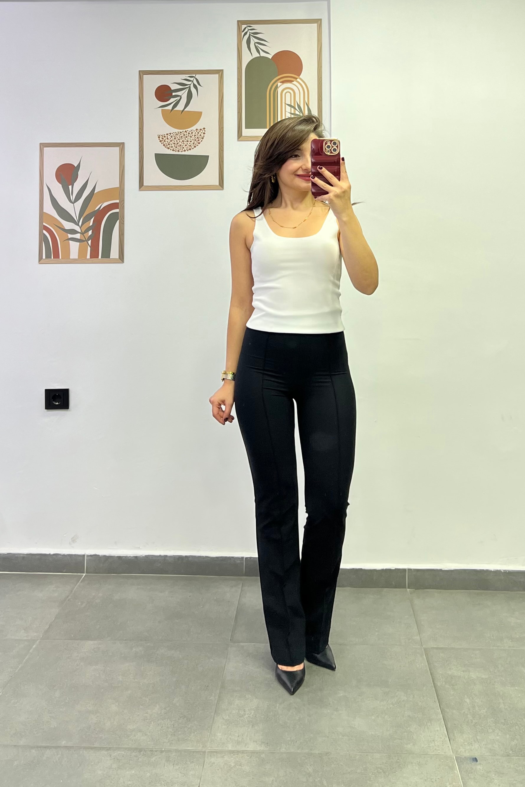 Yandan Fermuar Detaylı Önü Çima Dikişli Hafif İspanyol Paça Toparlayıcı Scuba Kumaş Pantolon - SİYAH