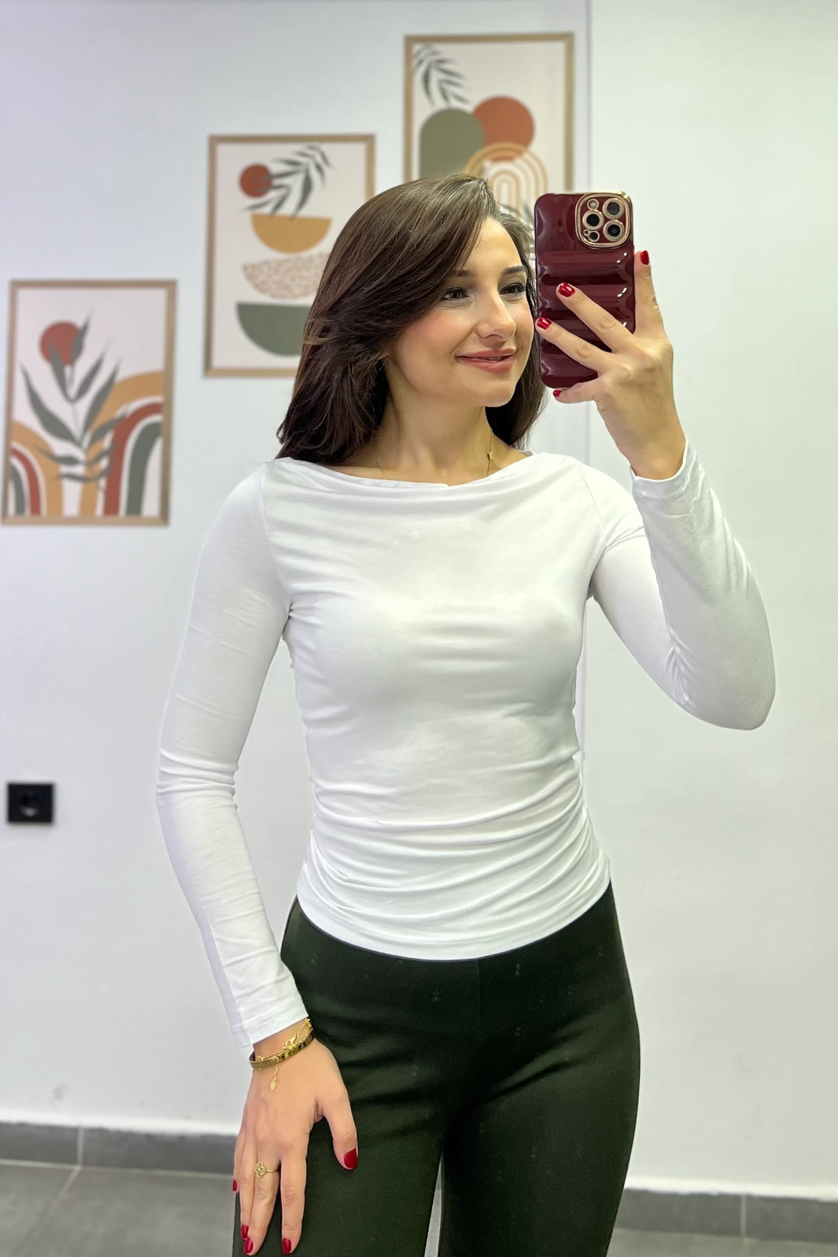 Kayık Yaka Yanları Drapeli Uzun Kollu Bluz - BEYAZ