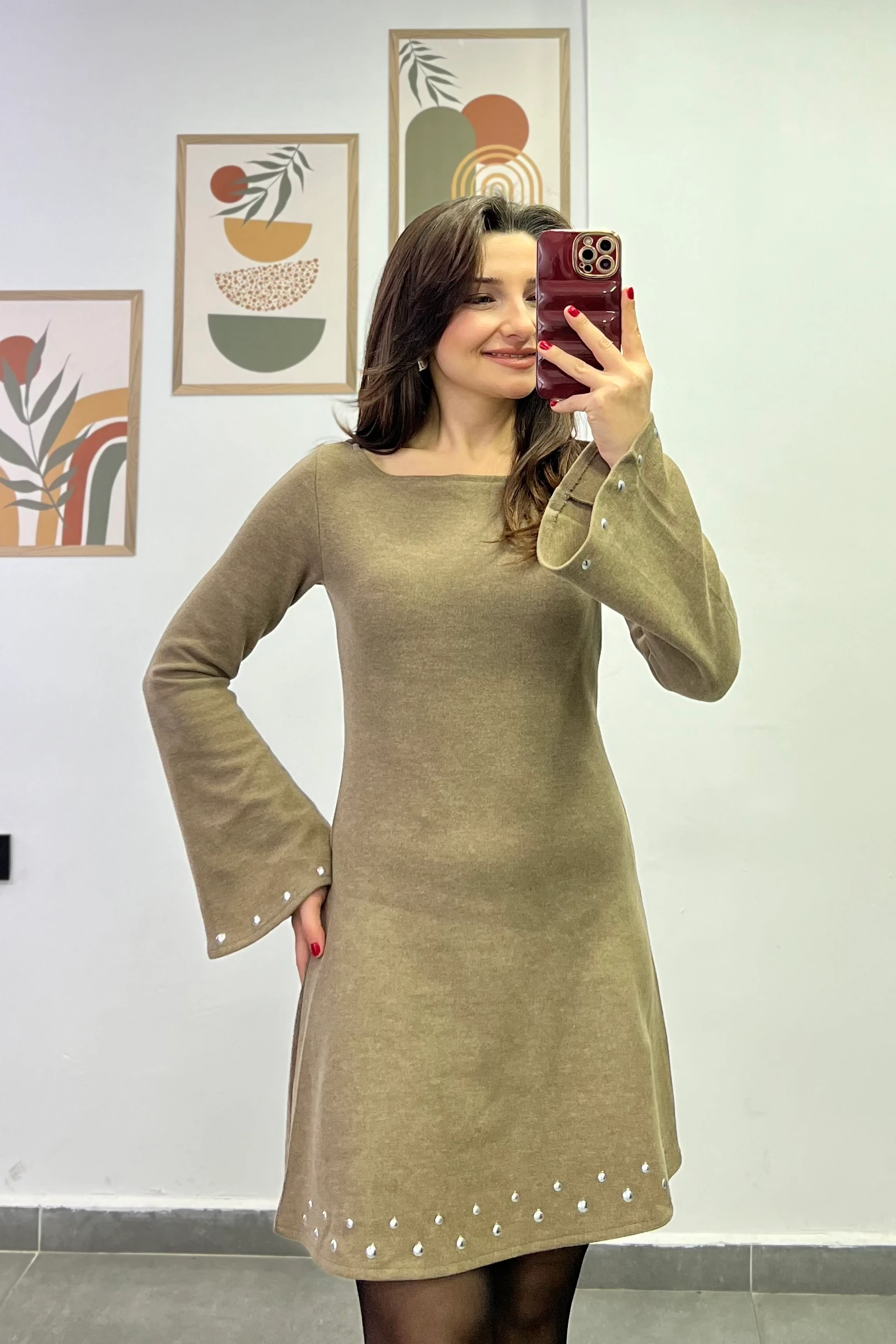 Kayık Yaka İspanyol Kol Kolları Ve Etek Ucu Gümüş Boncuk Detaylı Elbise - VIZON