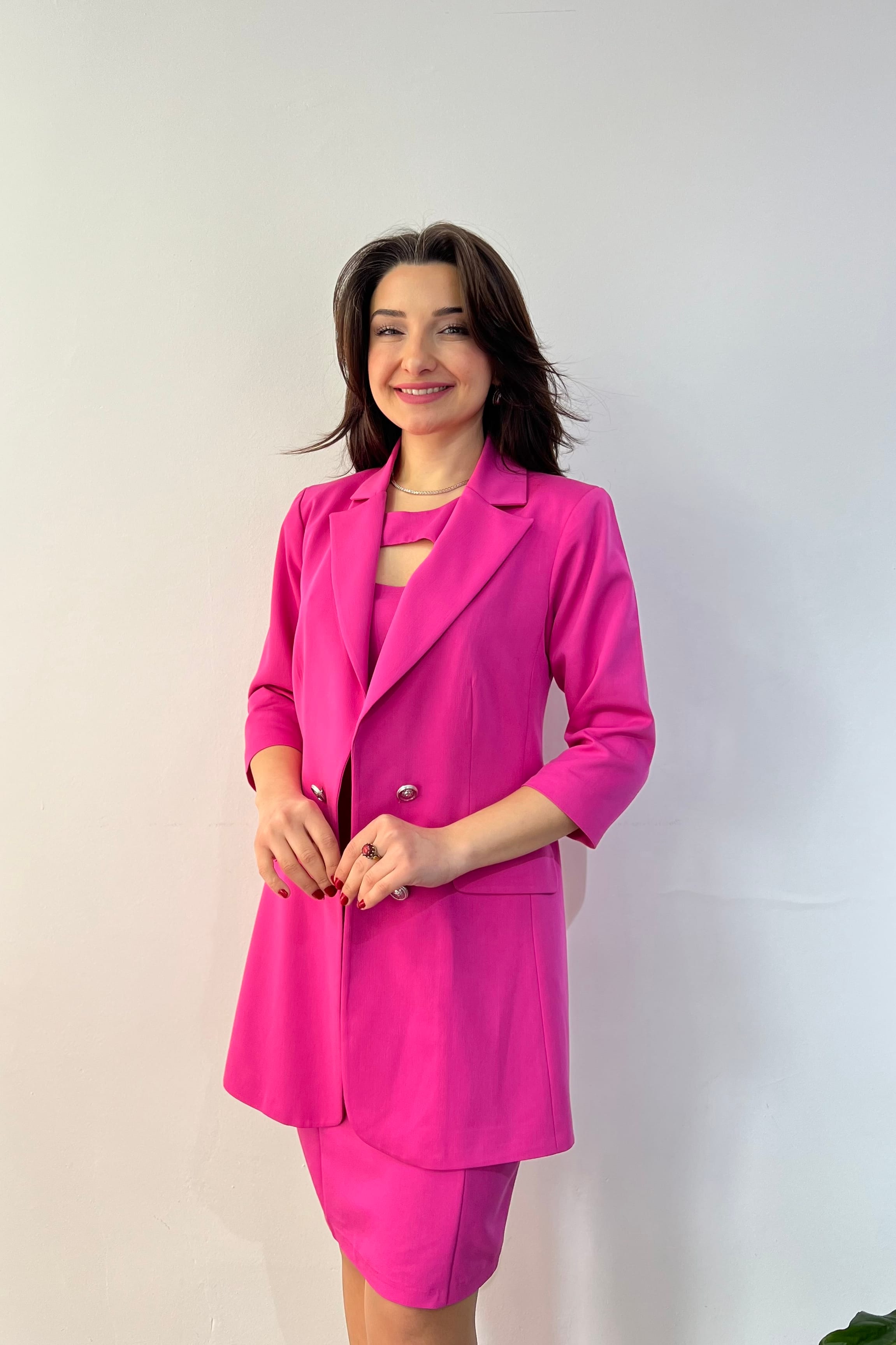 Elbisesi Göğüs Dekolteli Üzeri Ceketli İkili Takım  - PEMBE