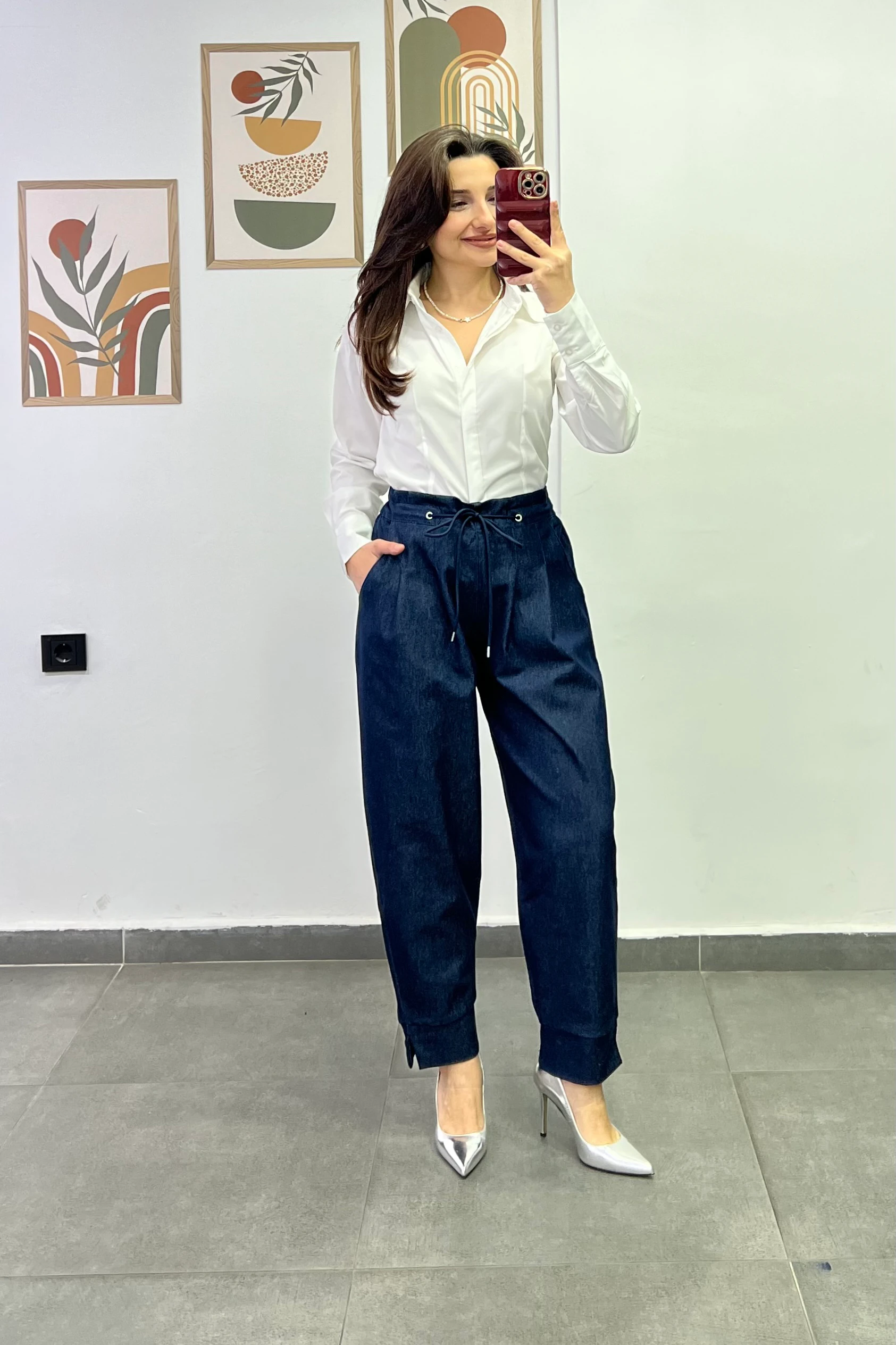 Arka Beli Lastikli Ve Bağlamalı Pens Detaylı Paçası Küçük Yırtmaçlı Balon Pantolon - LACİVERT