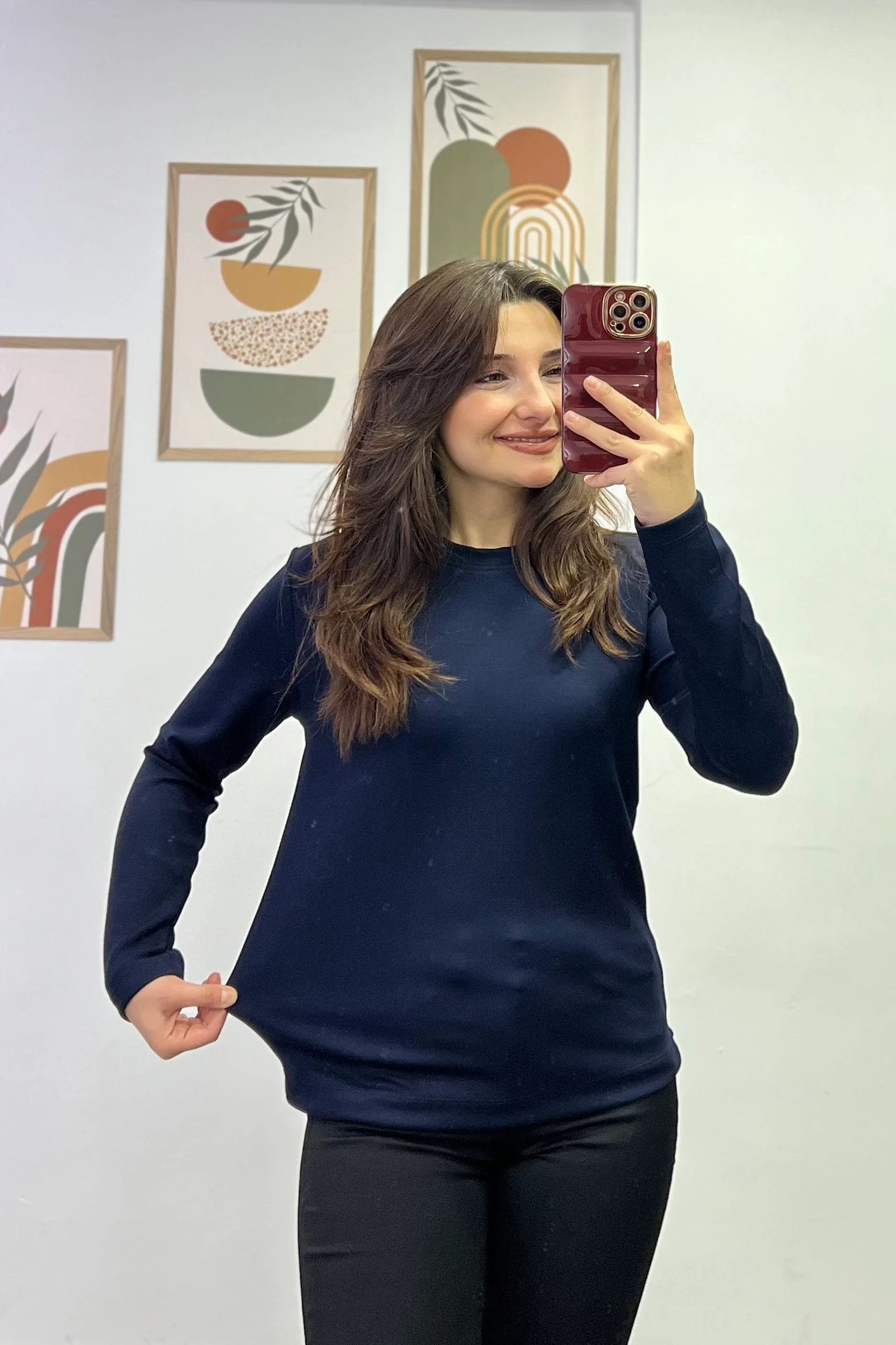 Modal Kumaş Bisiklet Yaka İki Yanı Küçük Yırtmaç Detaylı Basic Bluz - LACIVERT