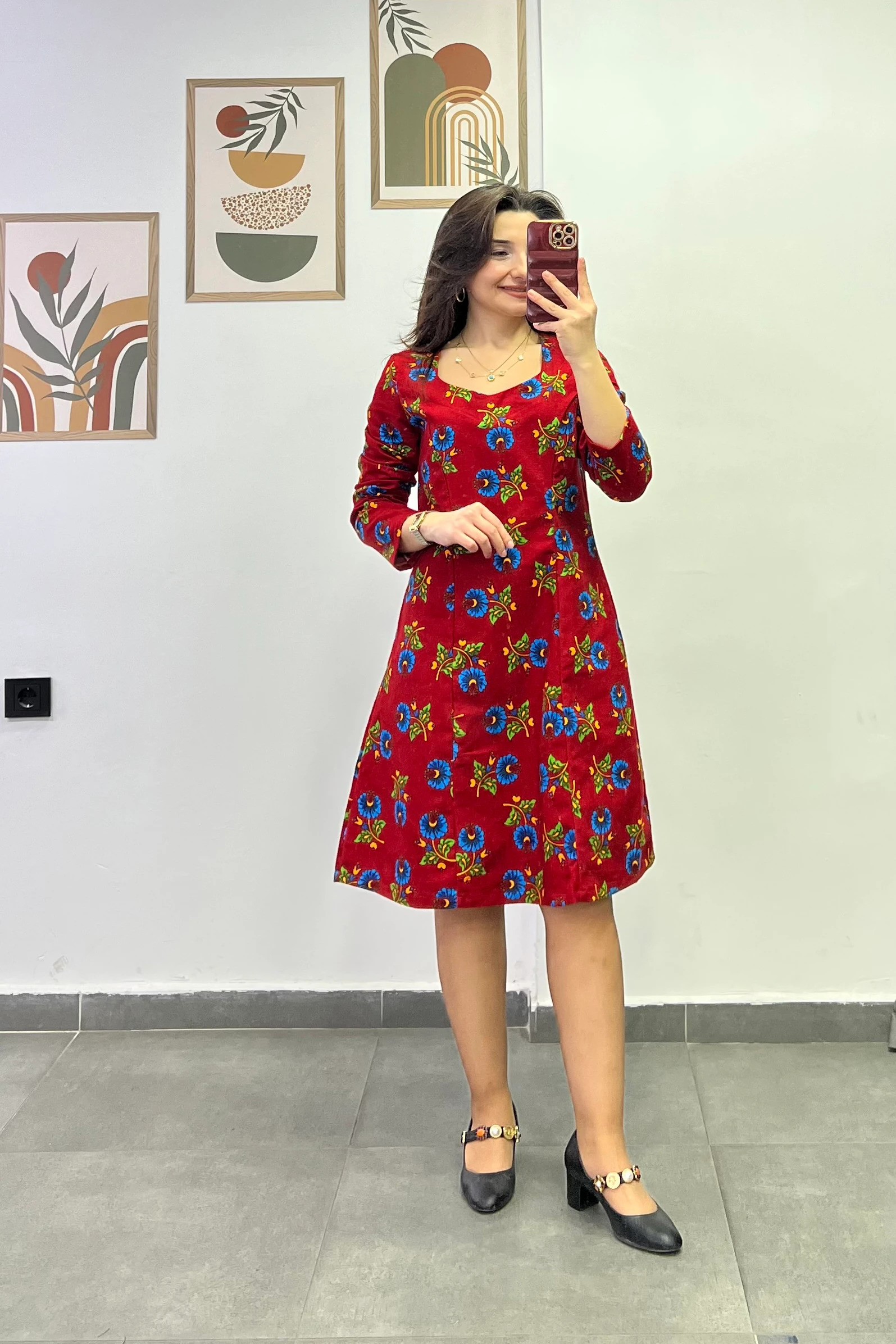 Roma Yaka Arkası Fermuarlı Pazen Kumaş Elbise  - KIRMIZI