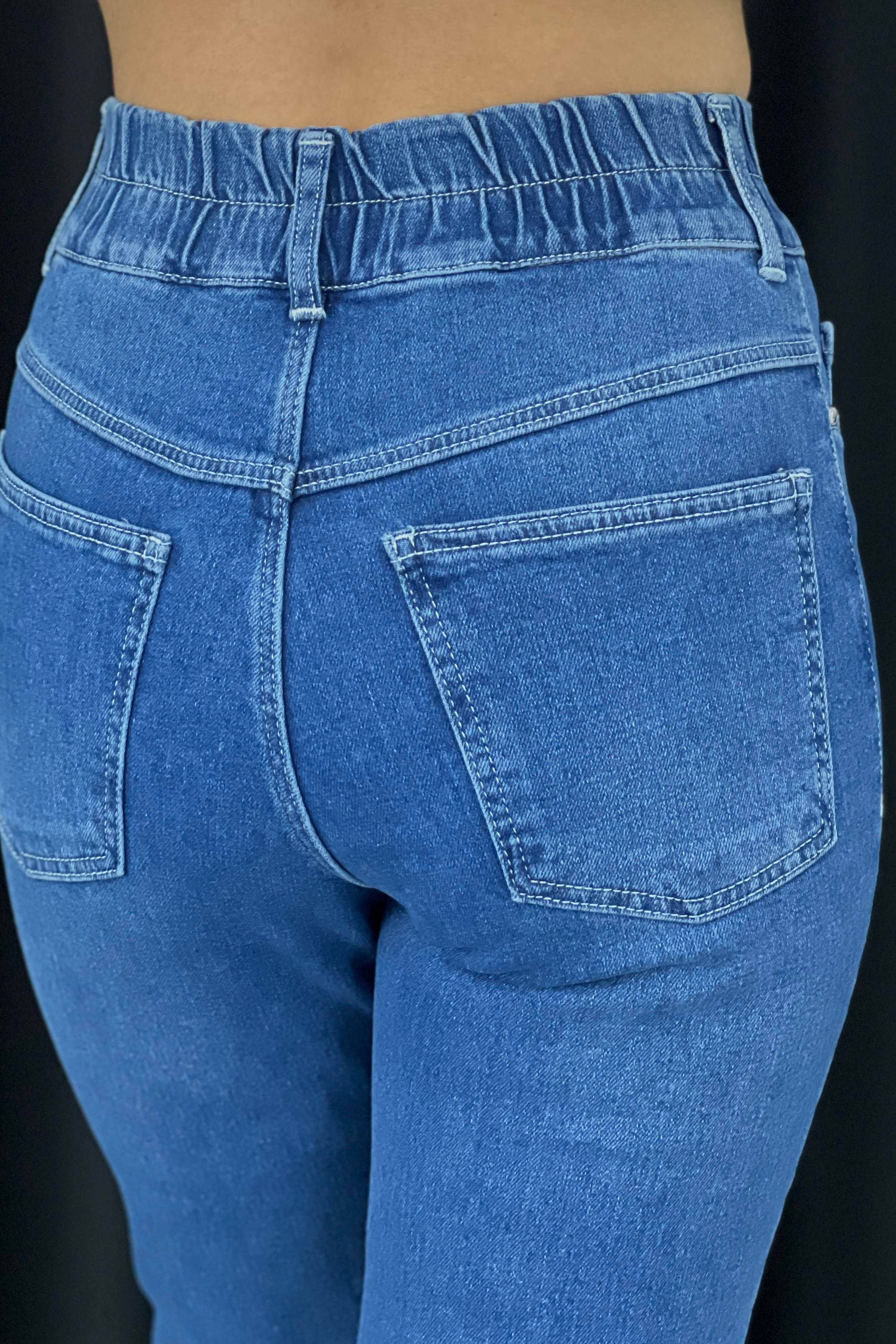 Paçası Taşlı Ve Beli Lastikli Mom Fit Kalıp Jean Mavi