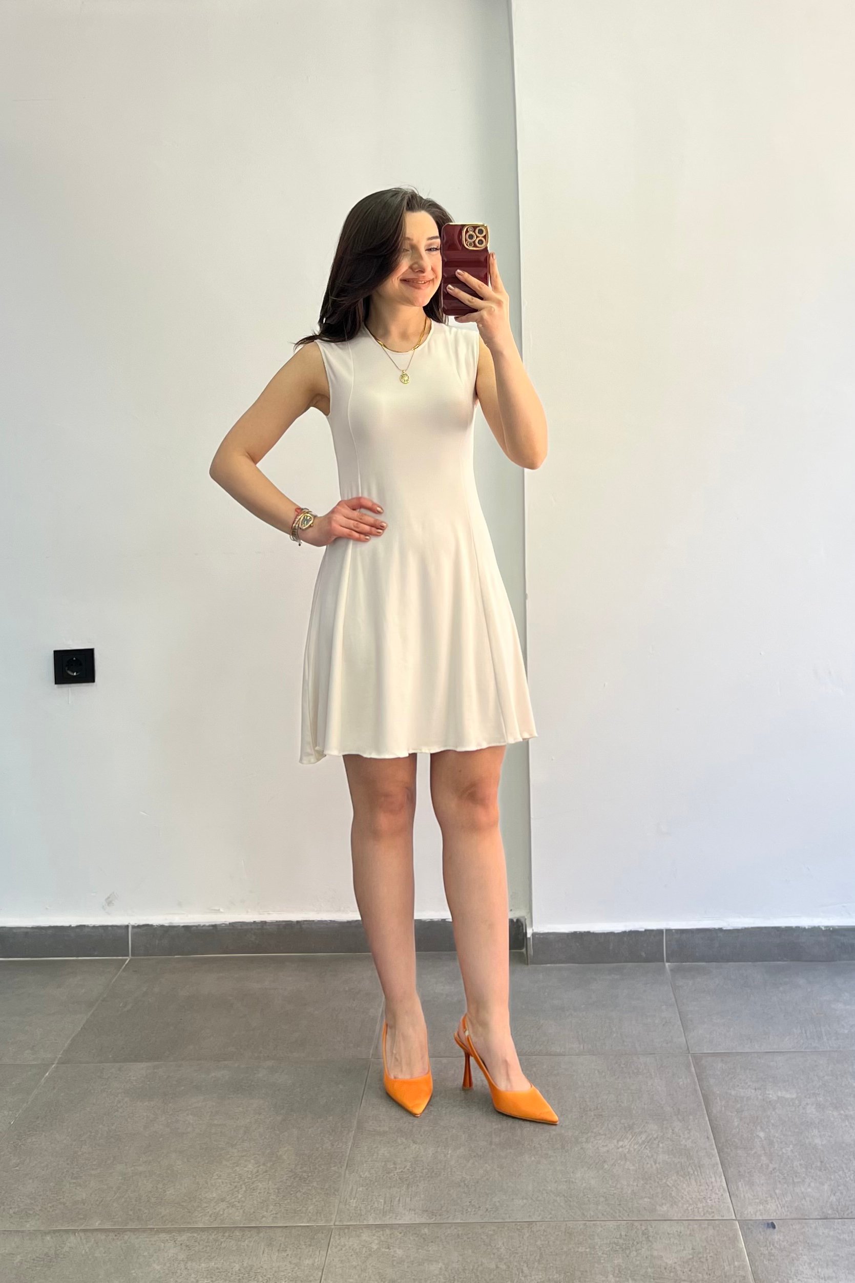 Buzzy Dikiş Detaylı Sıfır Kol Elbise
