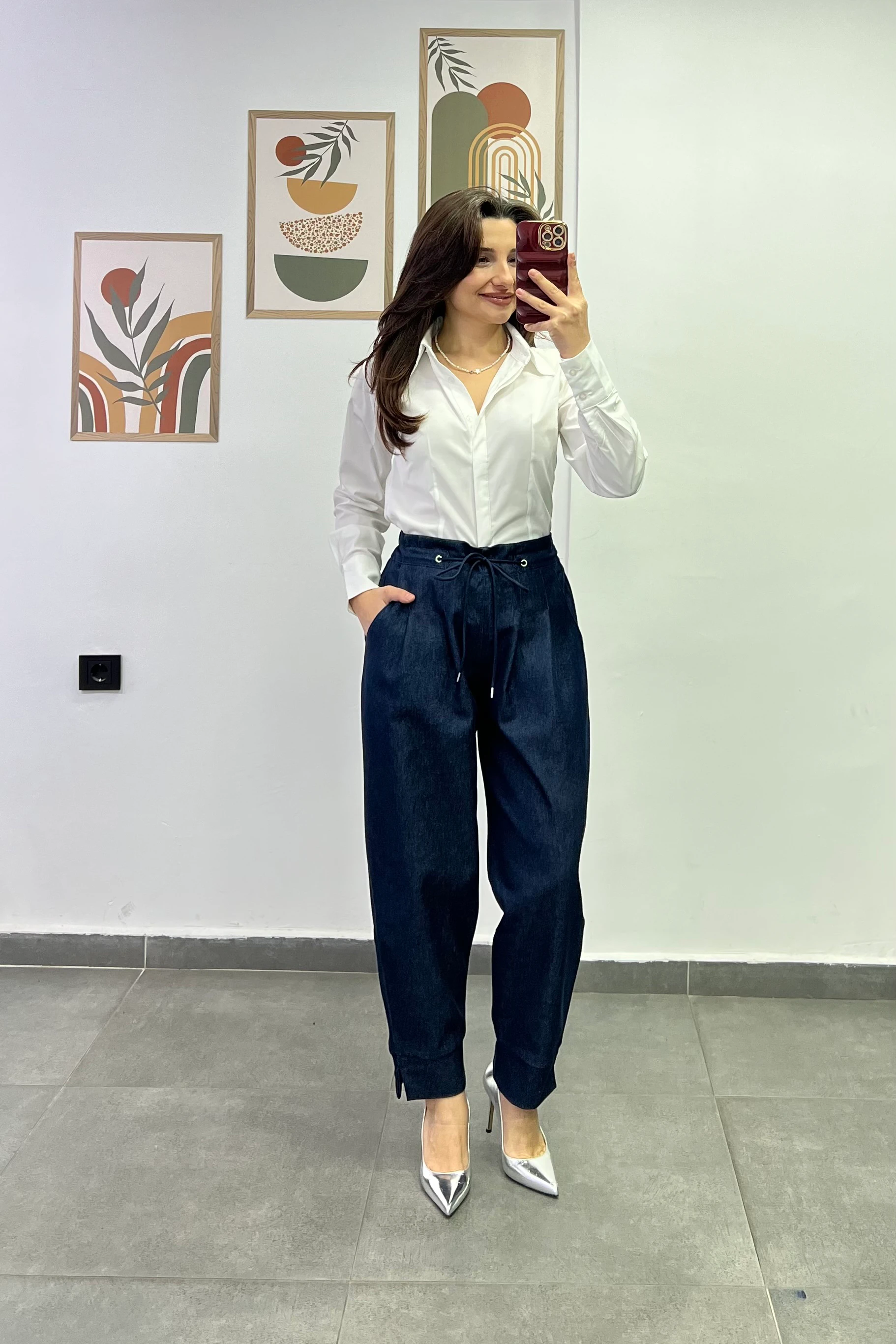 Arka Beli Lastikli Ve Bağlamalı Pens Detaylı Paçası Küçük Yırtmaçlı Balon Pantolon - LACİVERT