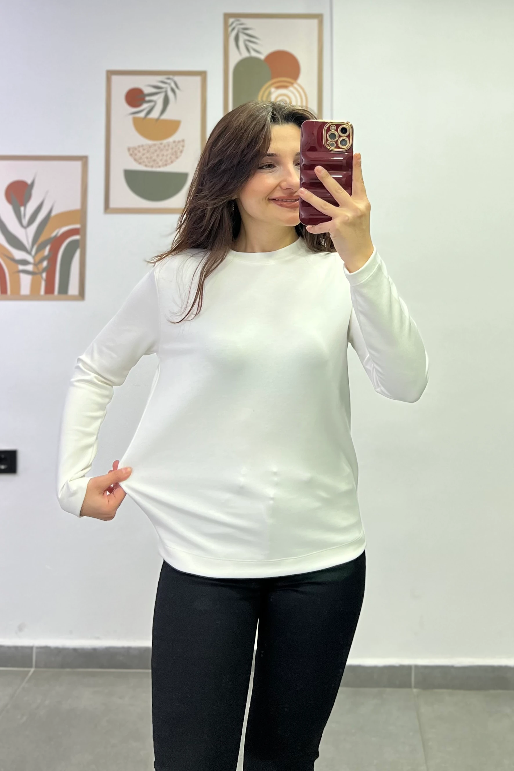 Modal Kumaş Bisiklet Yaka İki Yanı Küçük Yırtmaç Detaylı Basic Bluz - EKRU