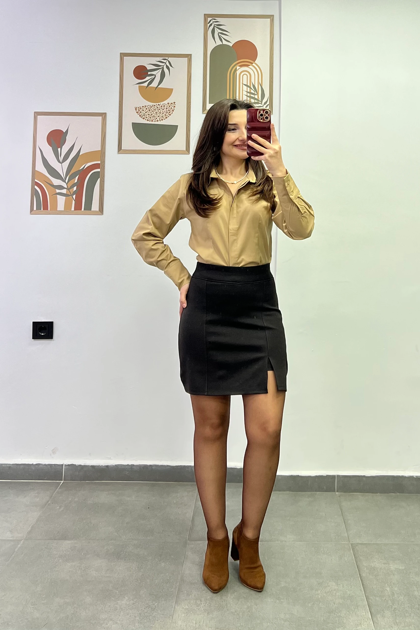 Tek Tarafı Yırtmaç Detaylı Çelik Örme İçi Şortlu Etek - KAHVERENGİ