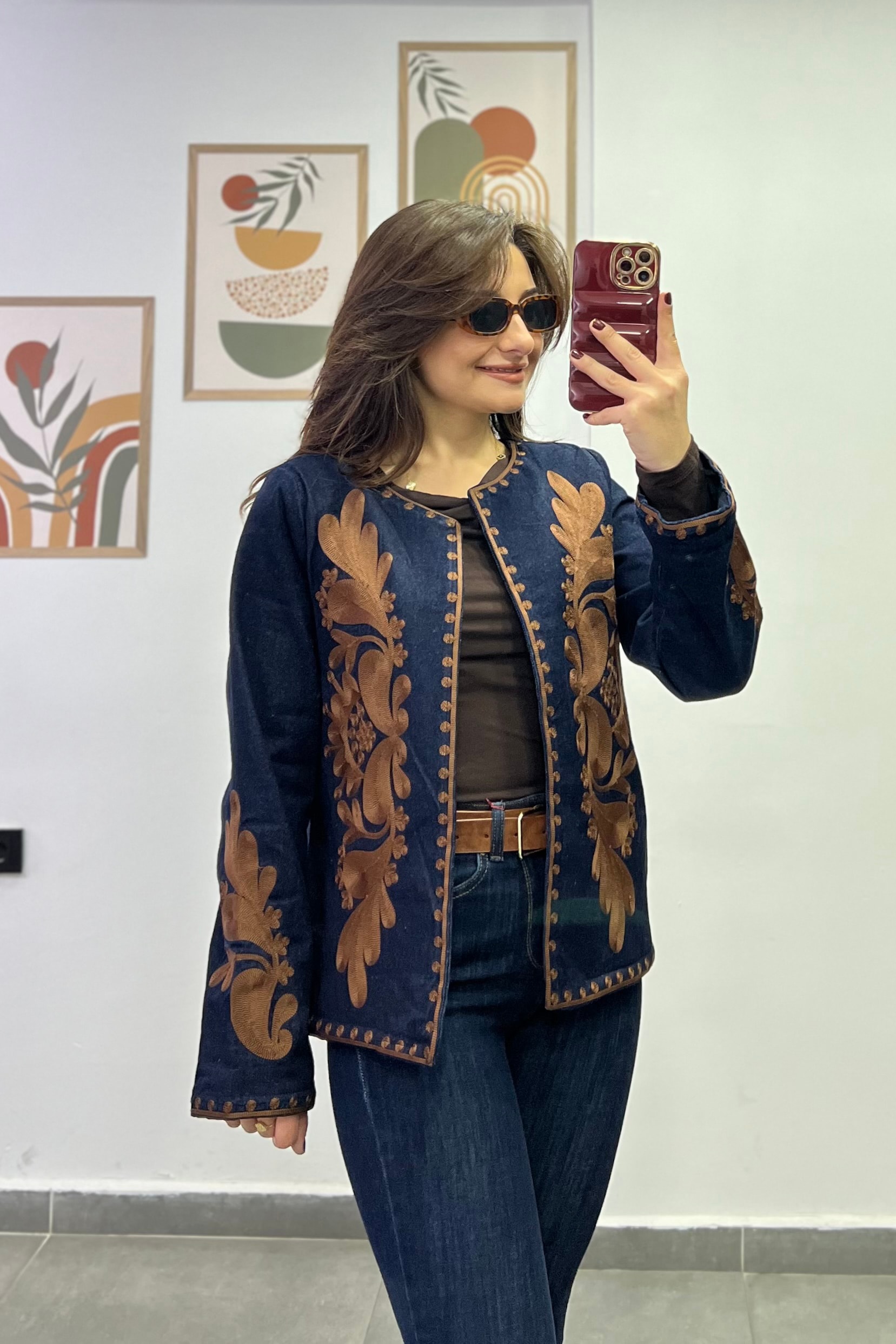 Kolları Ve Ön Kısmı Nakış Detaylı İçi Peluş Ceket - LACIVERT