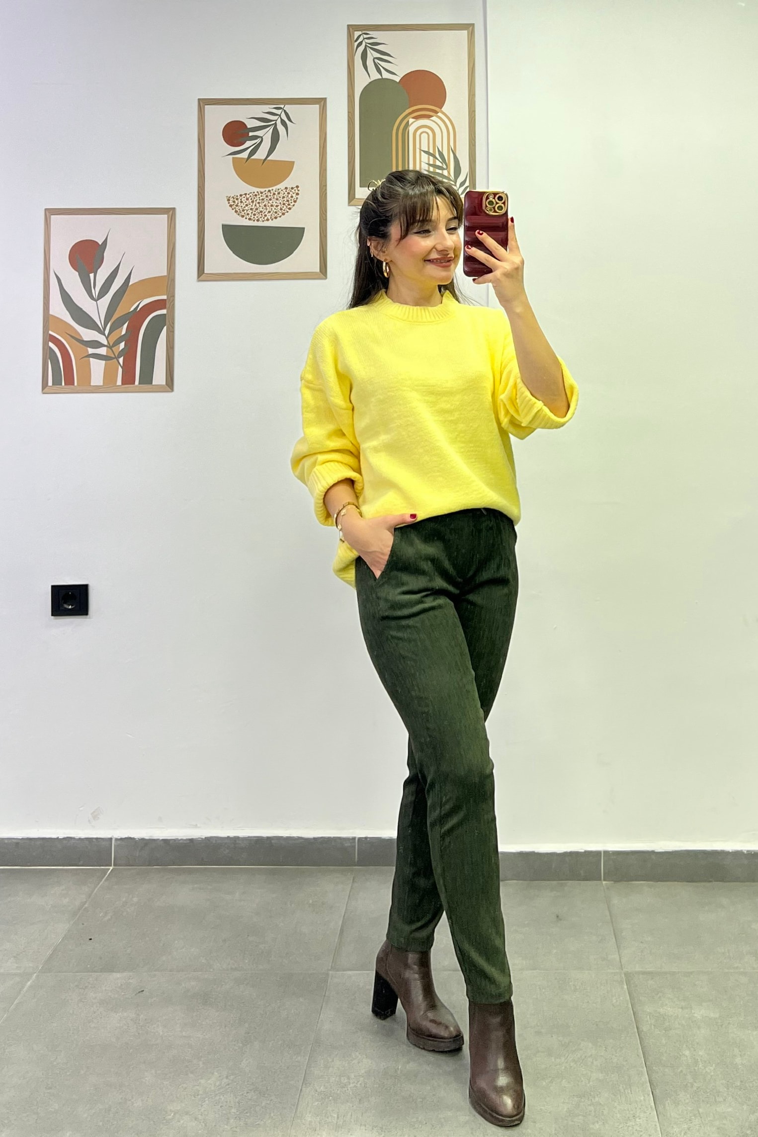 Beli Lastikli Fitilli Kadife Havuç Pantolon - Haki