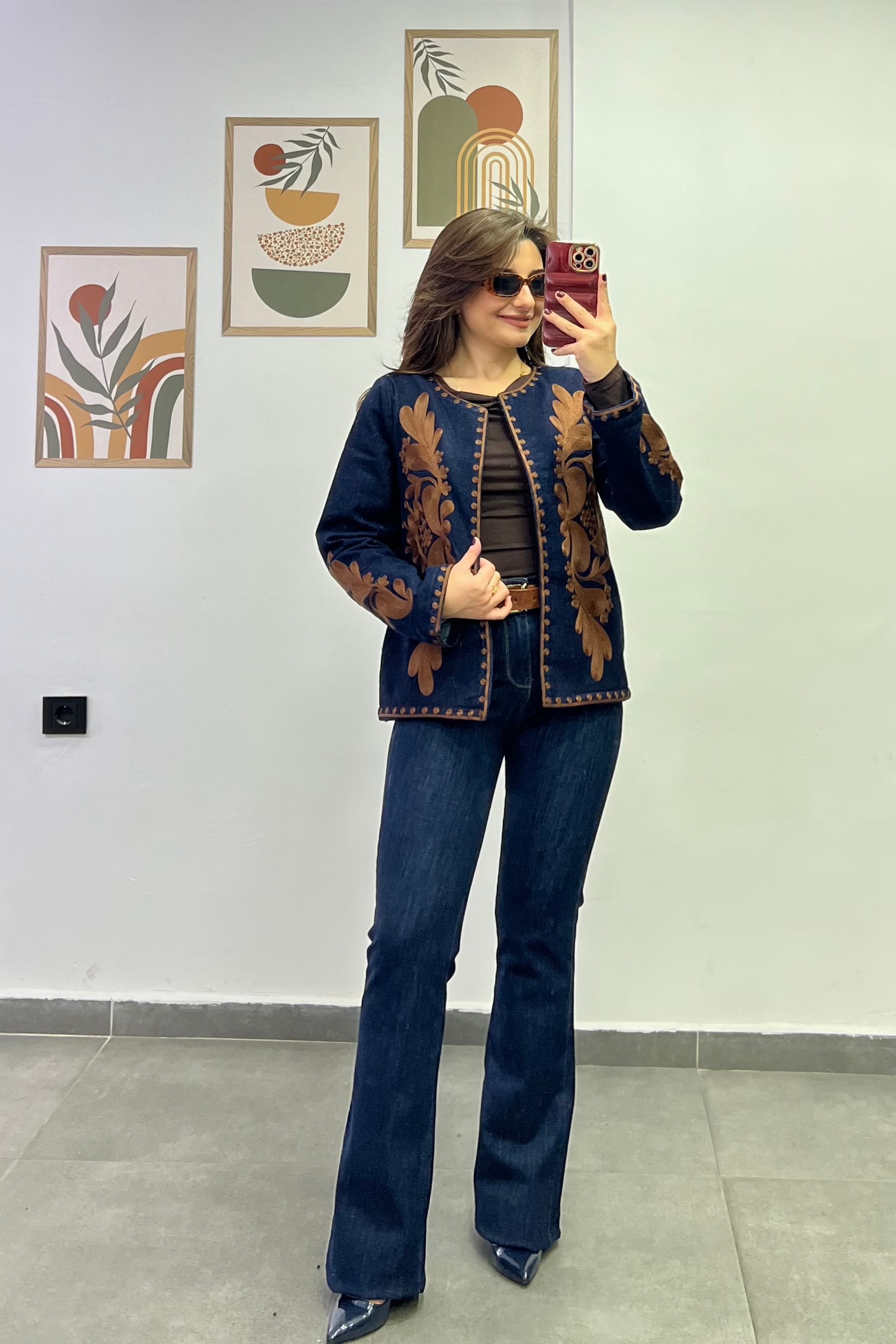 Kolları Ve Ön Kısmı Nakış Detaylı İçi Peluş Ceket - LACIVERT