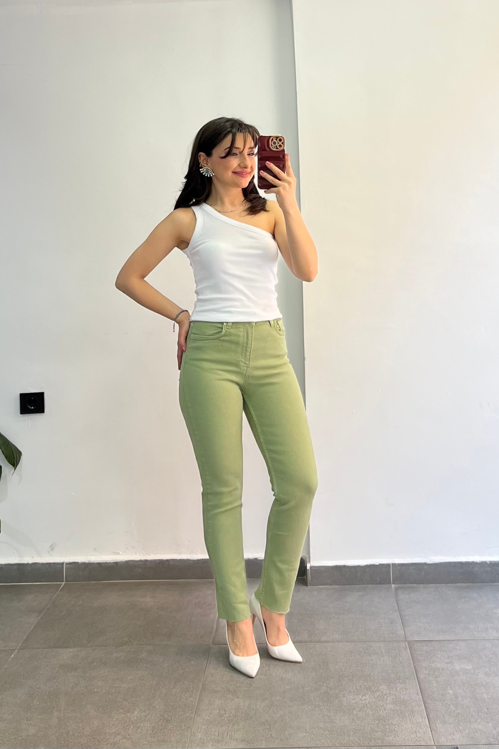 Yüksek Bel Cep Detaylı Kesik Paça Mom Fit Kalıp Jean - Haki