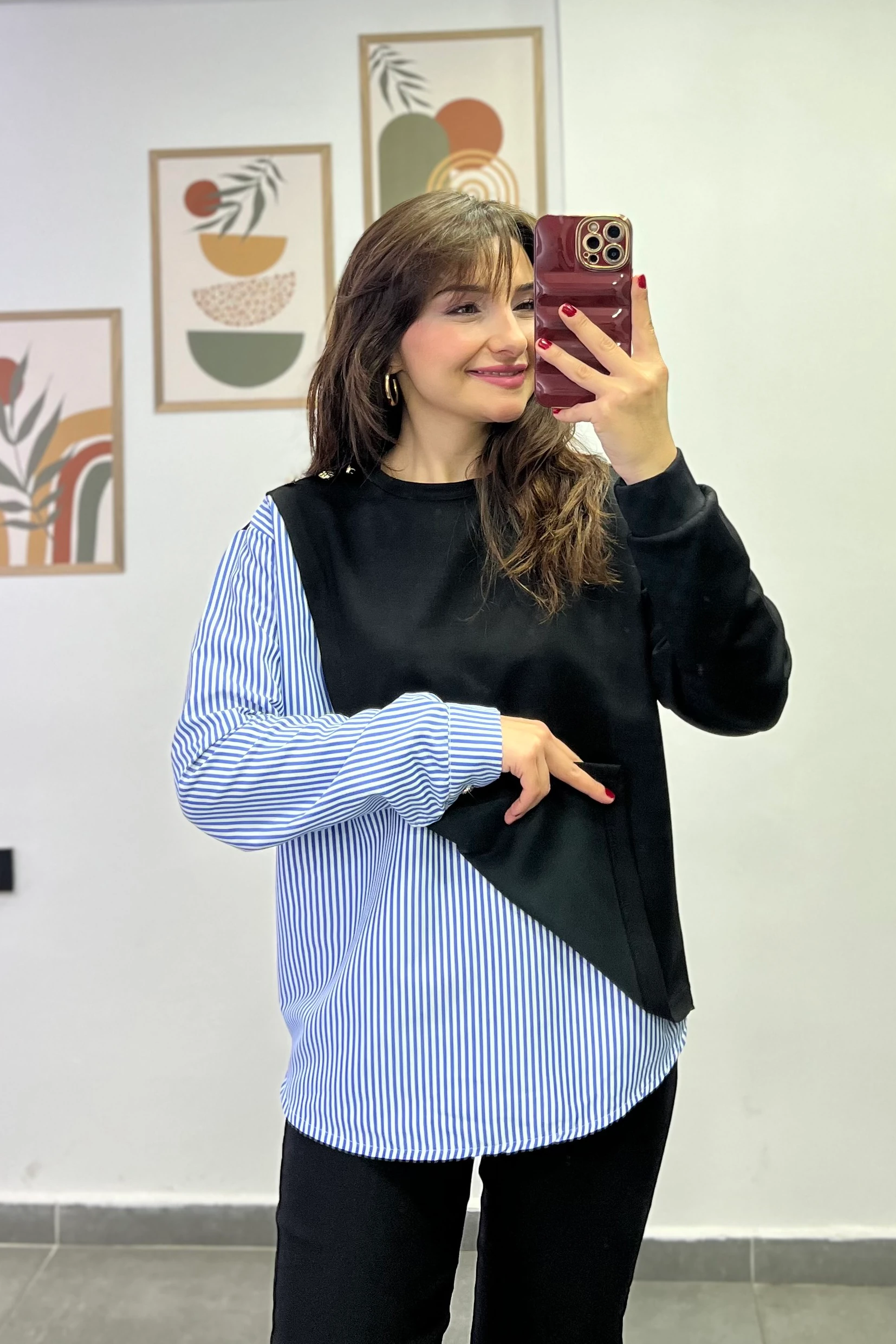 Omzu Gold Düğmeli Önü Kapaklı Tek Tarafı Gömlek Detaylı Sweatshırt - Siyah