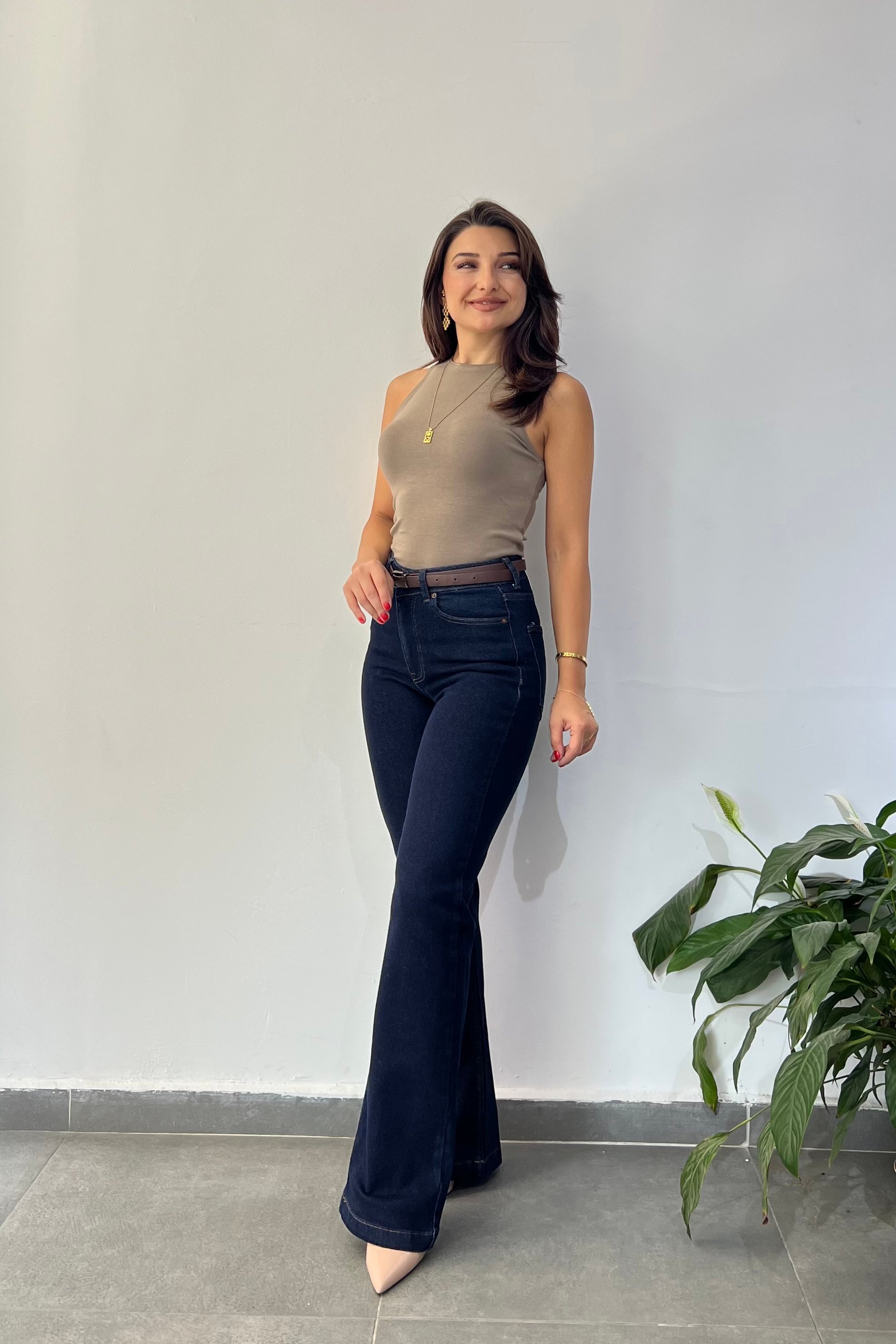 Relaks Fit Dikiş Detaylı Kot Pantolon