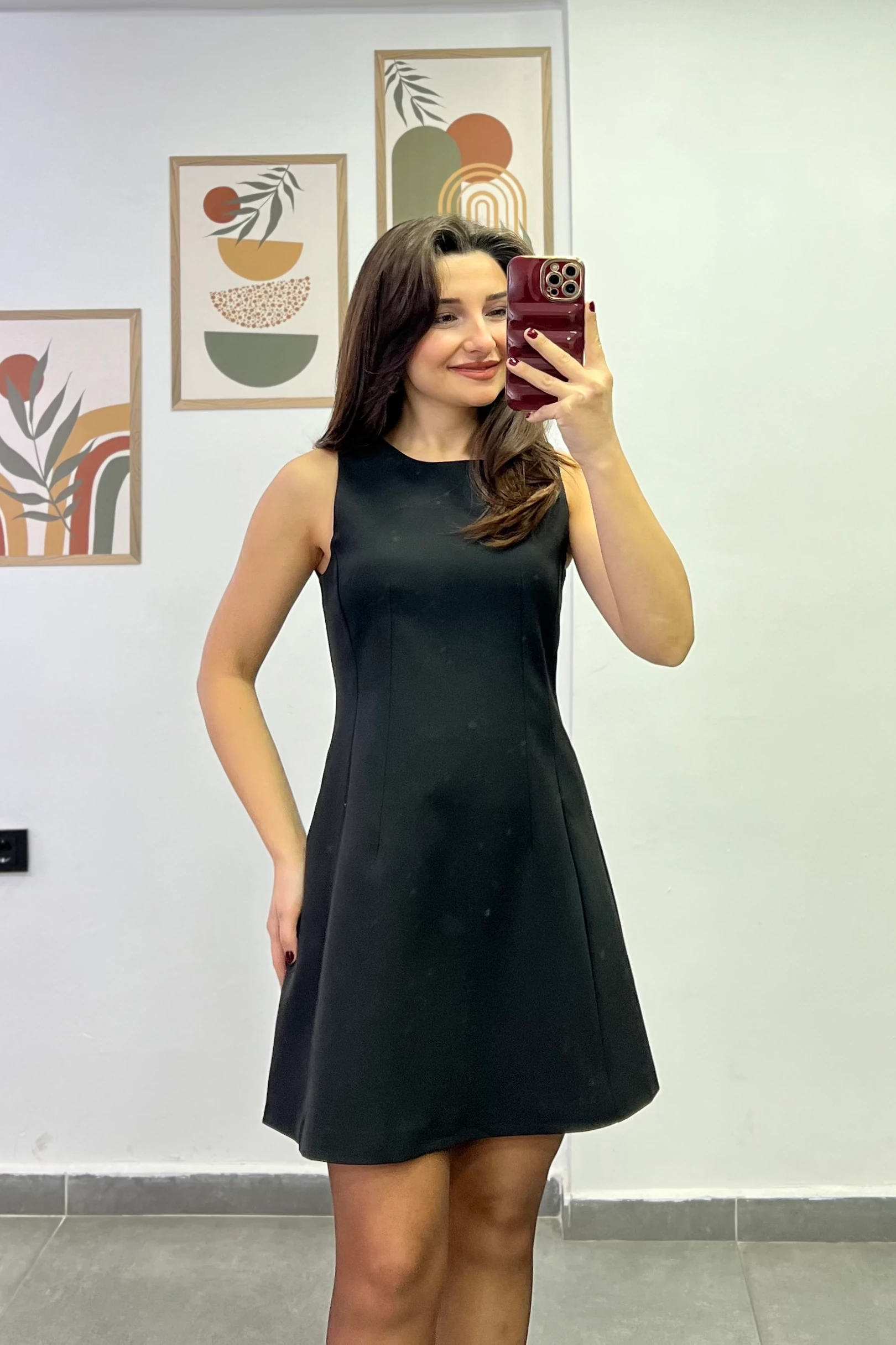 Arkası Fermuarlı Belden Oturtmalı Pens Detaylı Elbise