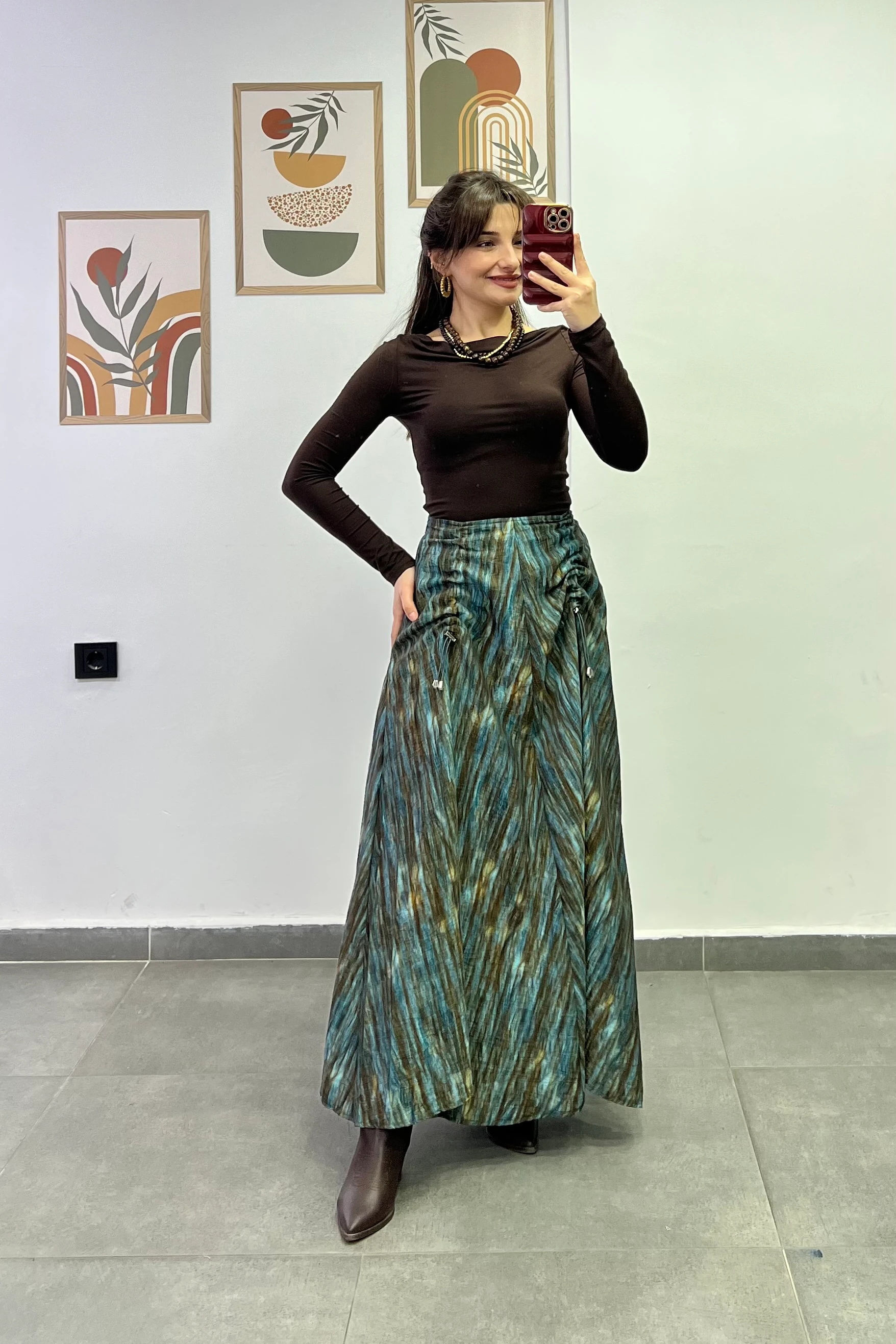 İki Ön Kısmı Asansör Lastik Detaylı Maxi Boy Renkli  Etek - KAHVERENGİ BATİK