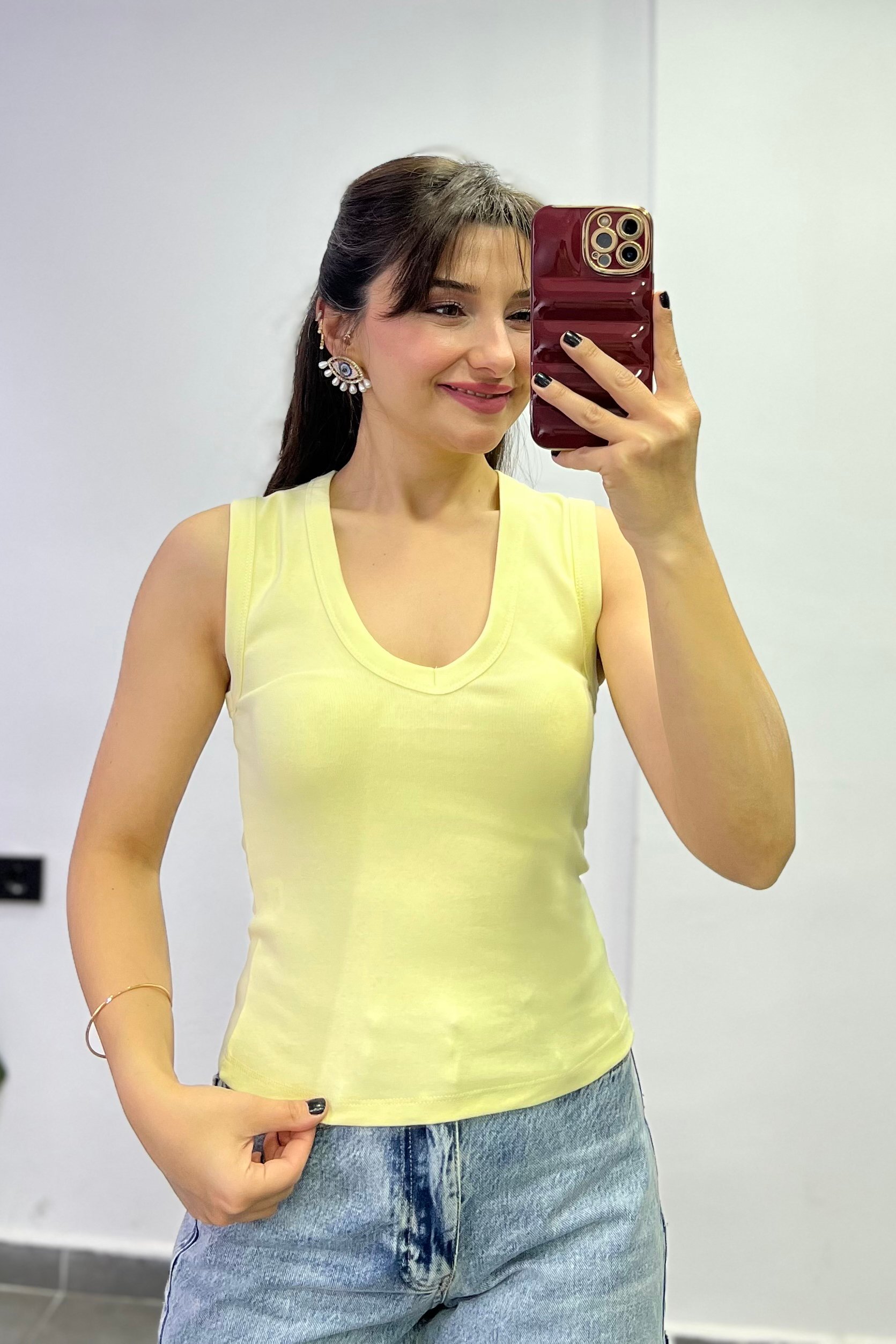 AÇIK SARI