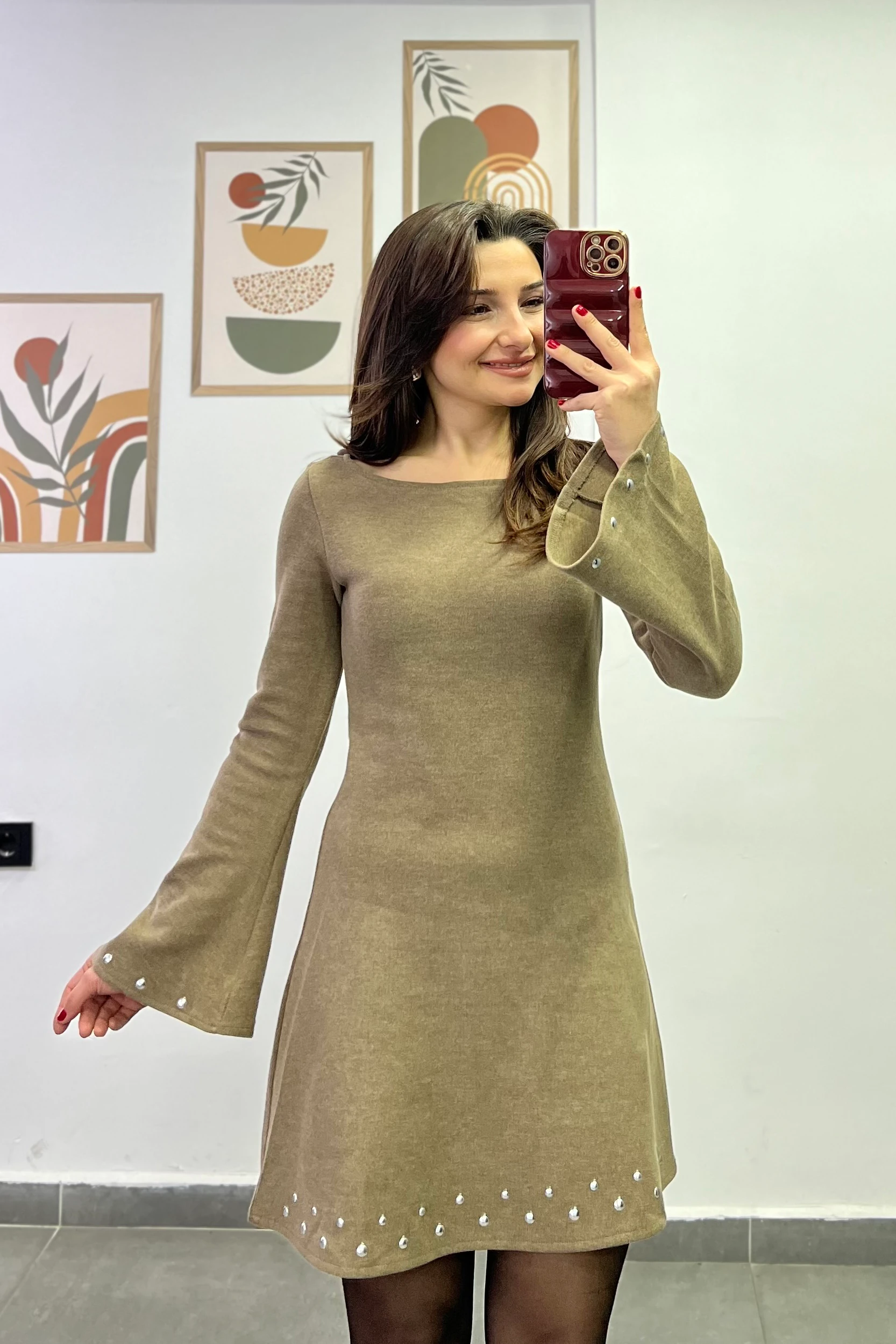 Kayık Yaka İspanyol Kol Kolları Ve Etek Ucu Gümüş Boncuk Detaylı Elbise - VIZON