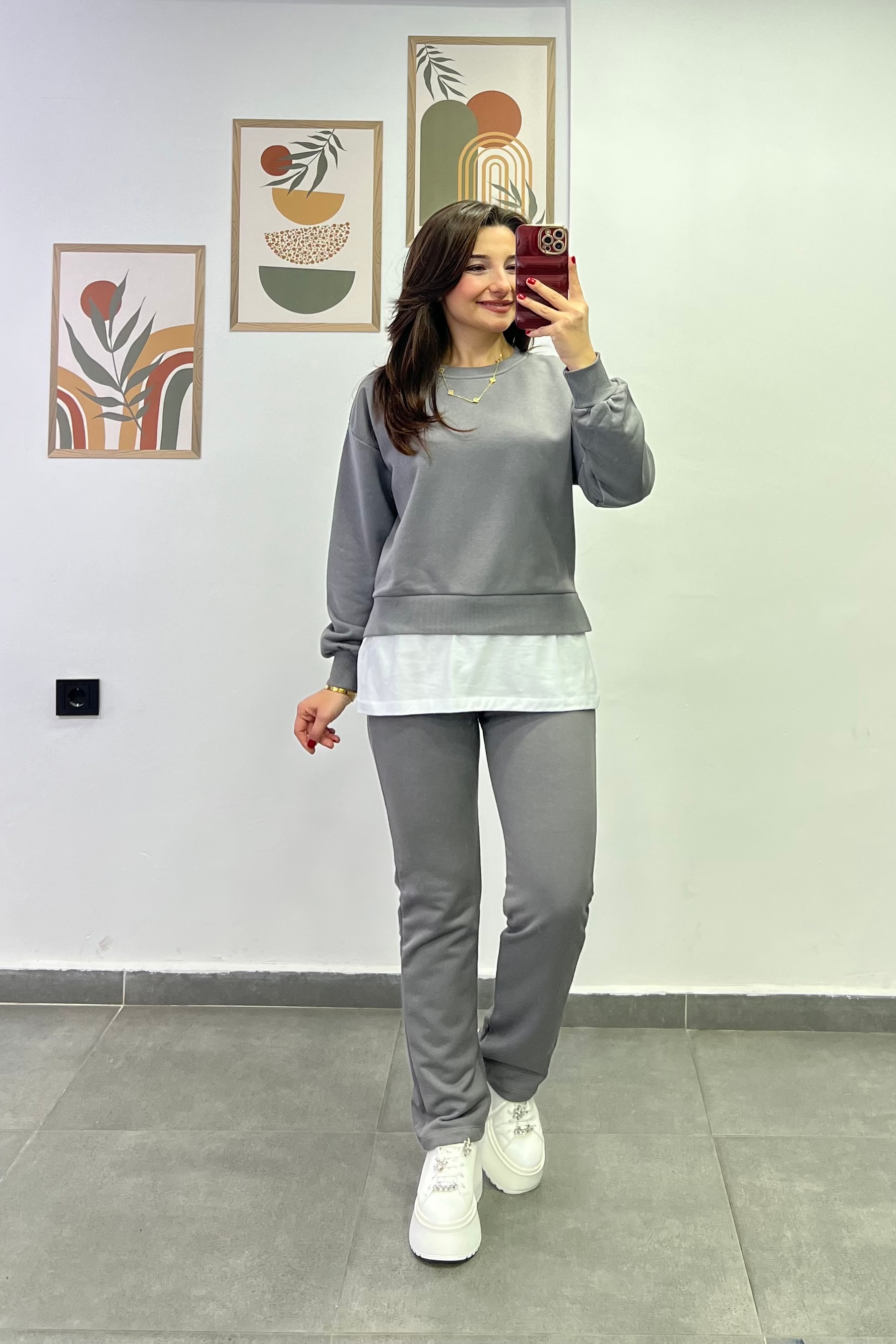 Alt Bel Kısmı Tshırt Detaylı Pantolon Beli Lastikli Ve Cepli Eşofman Takımı