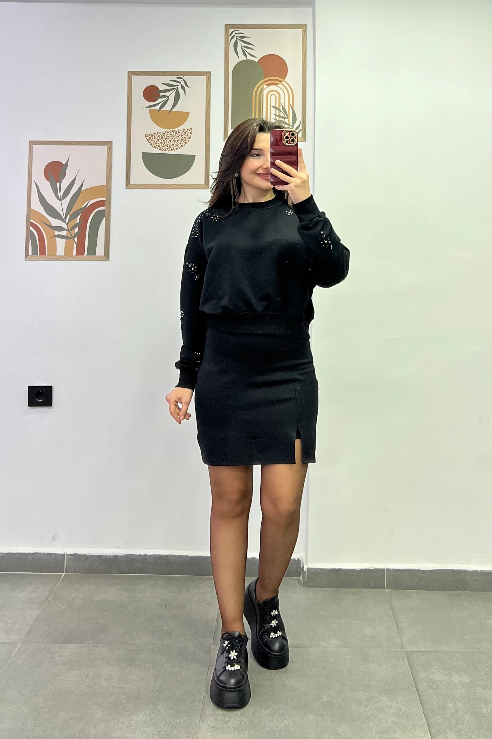 Tek Tarafı Yırtmaç Detaylı Çelik Örme İçi Şortlu Etek - Siyah