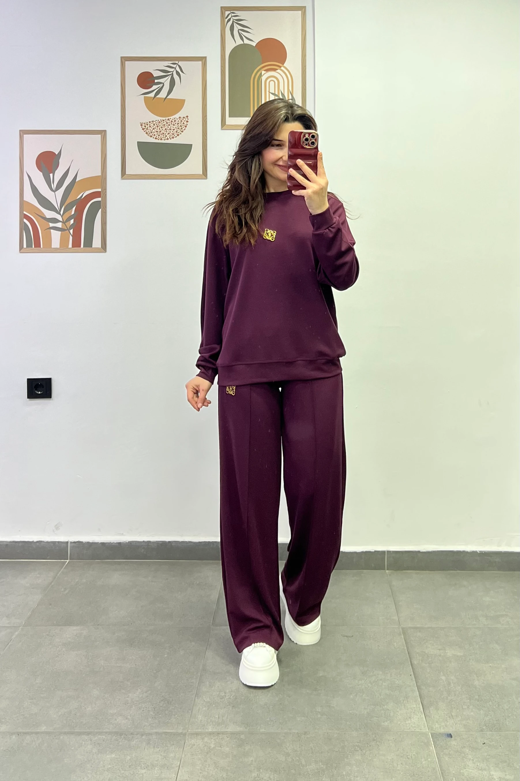 Önü Gold Aksesuar Detaylı Beli Lastikli Takım