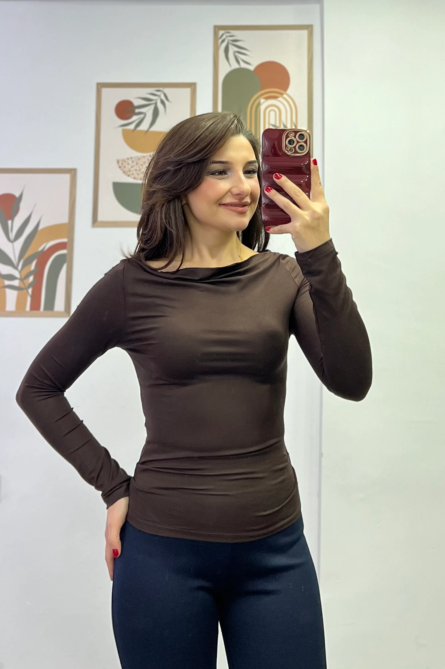 Kayık Yaka Yanları Drapeli Uzun Kollu Bluz - KAHVERENGİ