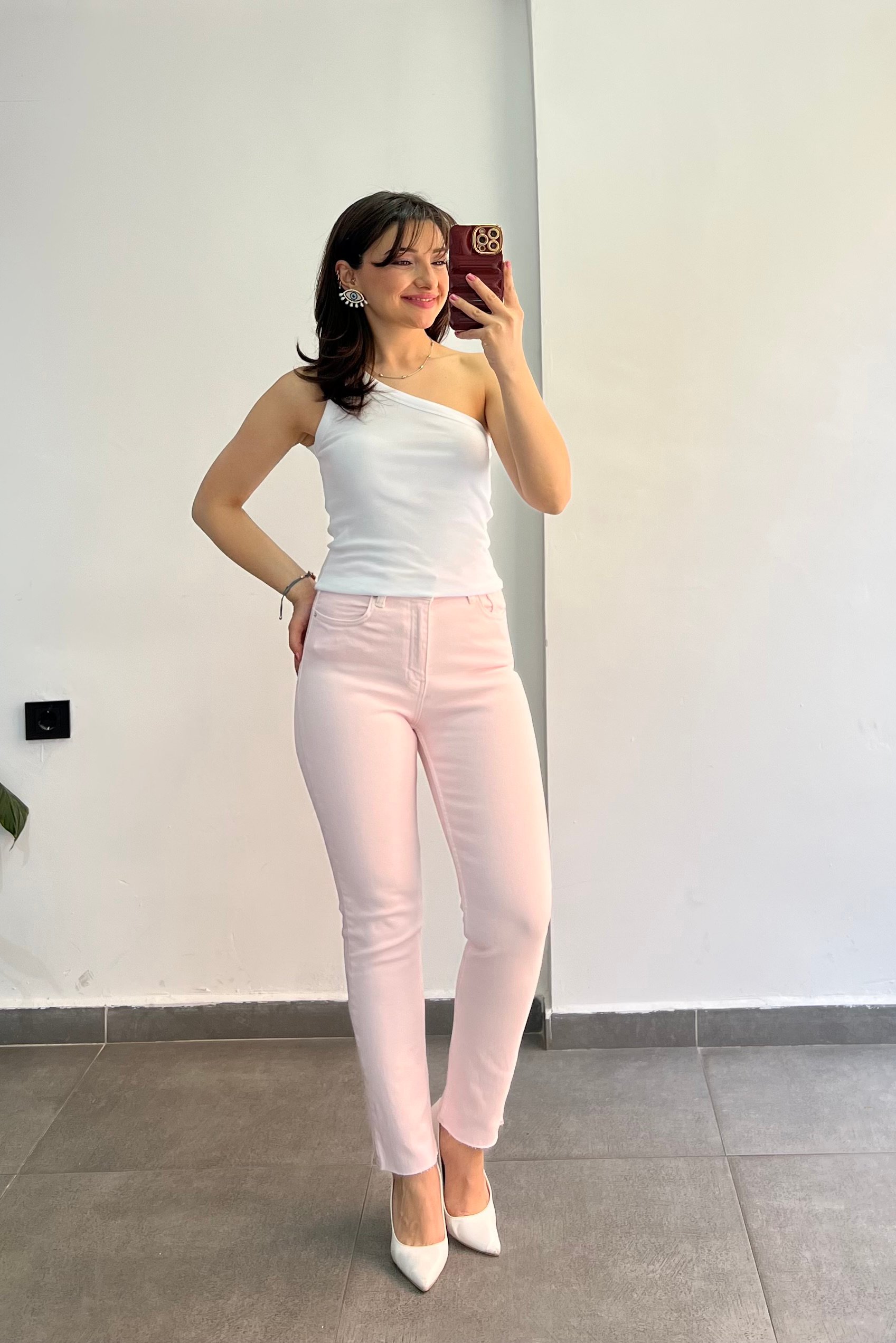 Yüksek Bel Cep Detaylı Kesik Paça Mom Fit Kalıp Jean - TOZ PEMBE
