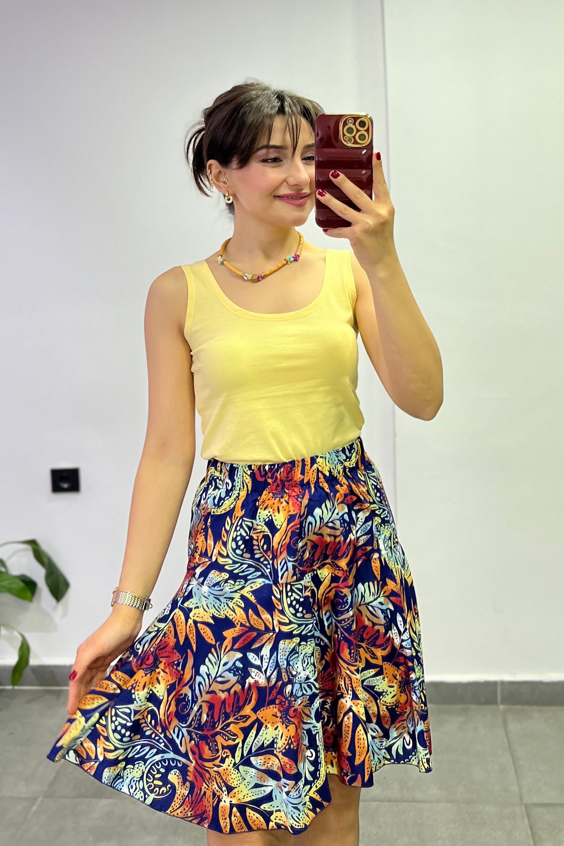AÇIK SARI