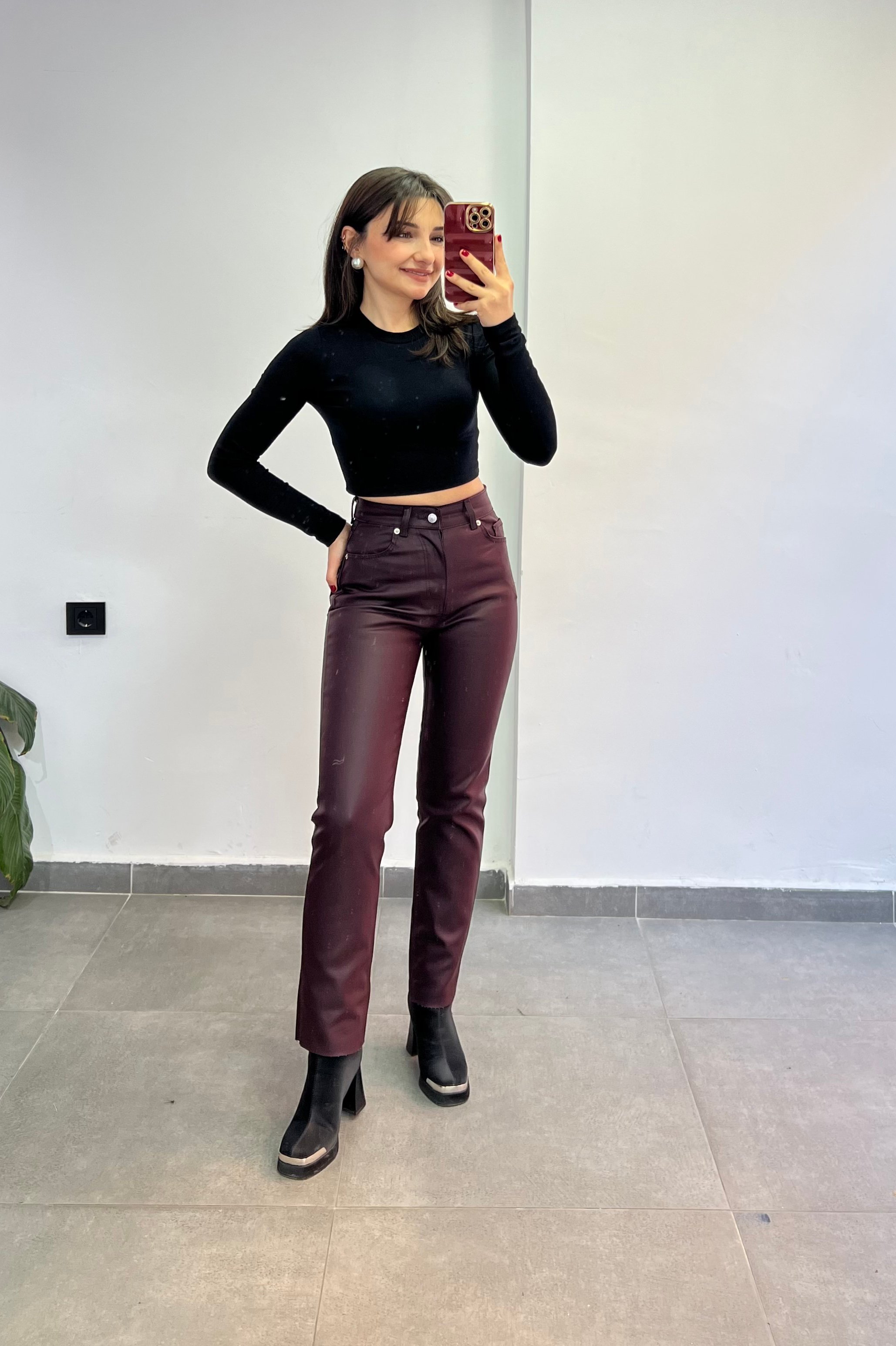 Kesik Paça Mom fit Mumlama Jean Pantolon - BORD