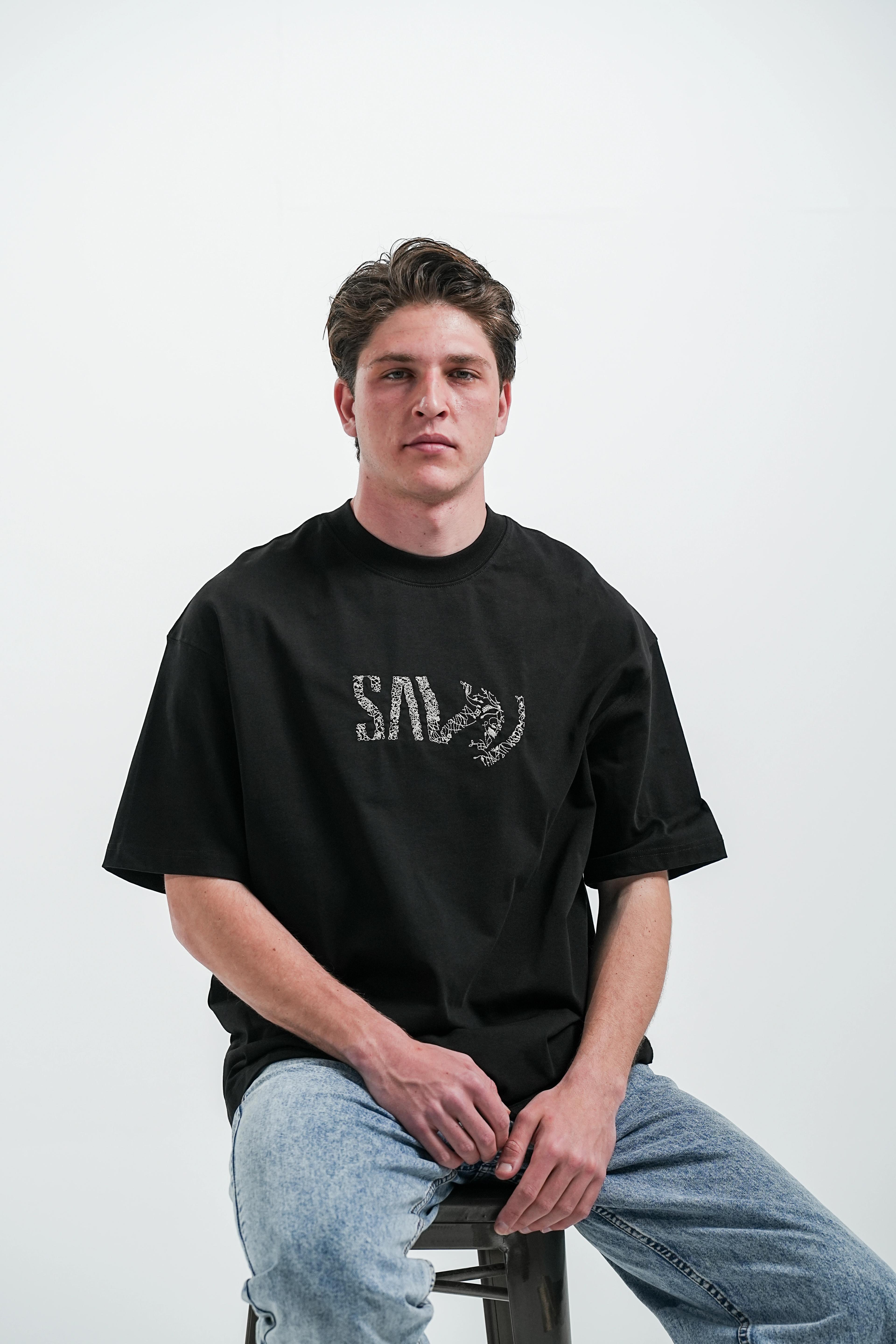 SAW DESENLİ T-SHIRT